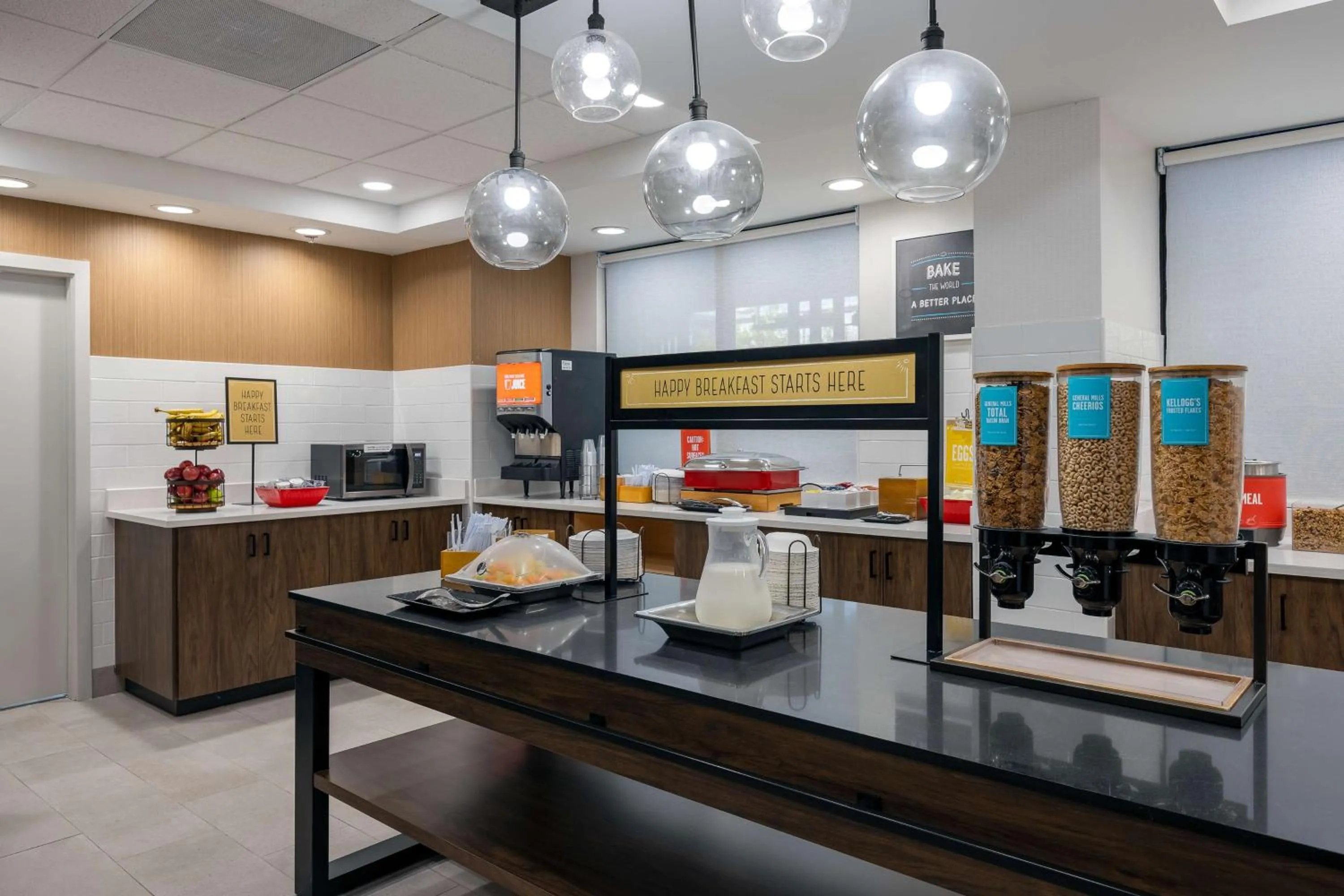 Breakfast in Hampton Inn & Suites Alpharetta Roswell