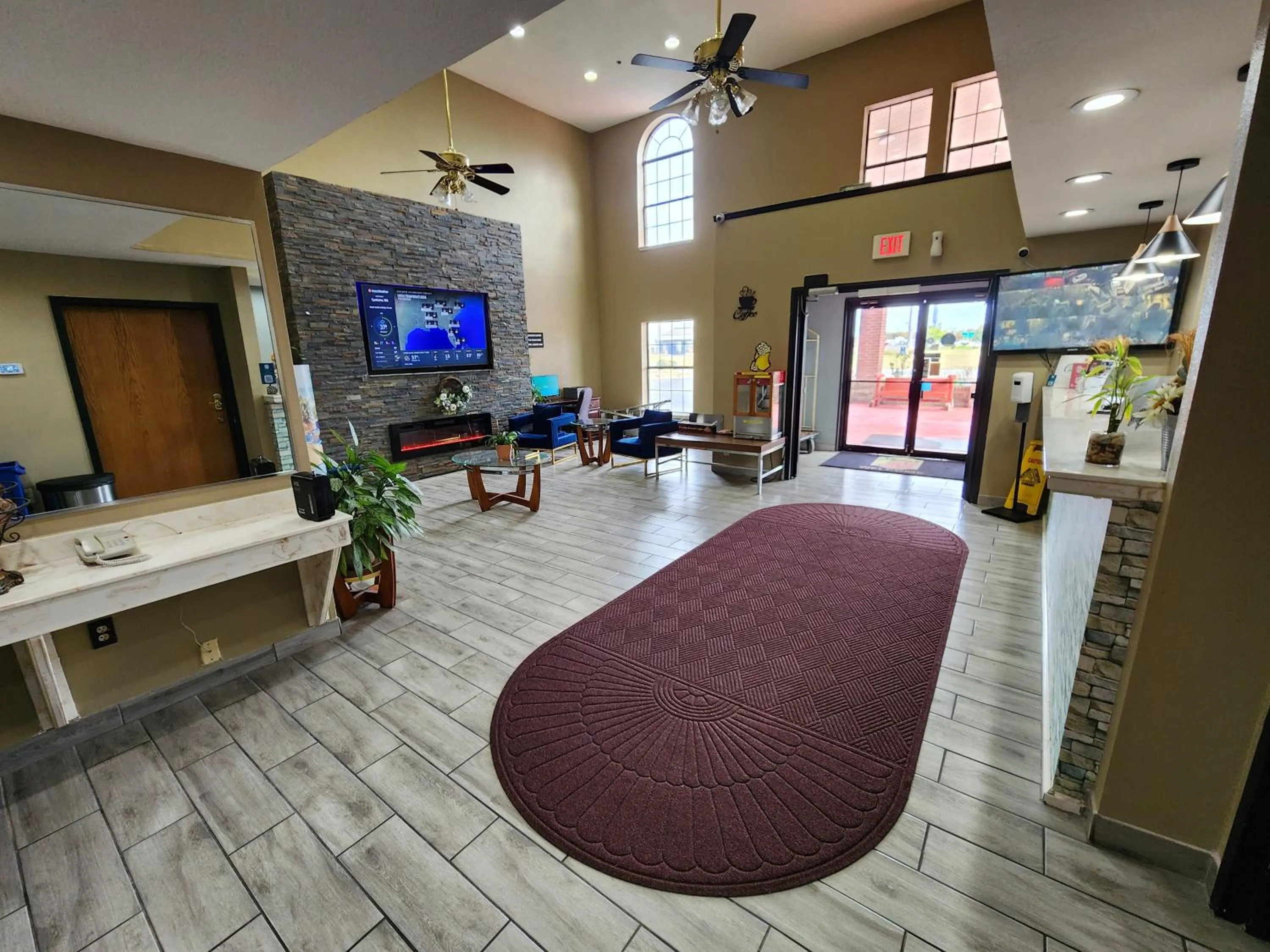 Lobby or reception in Super 8 by Wyndham Pine Bluff