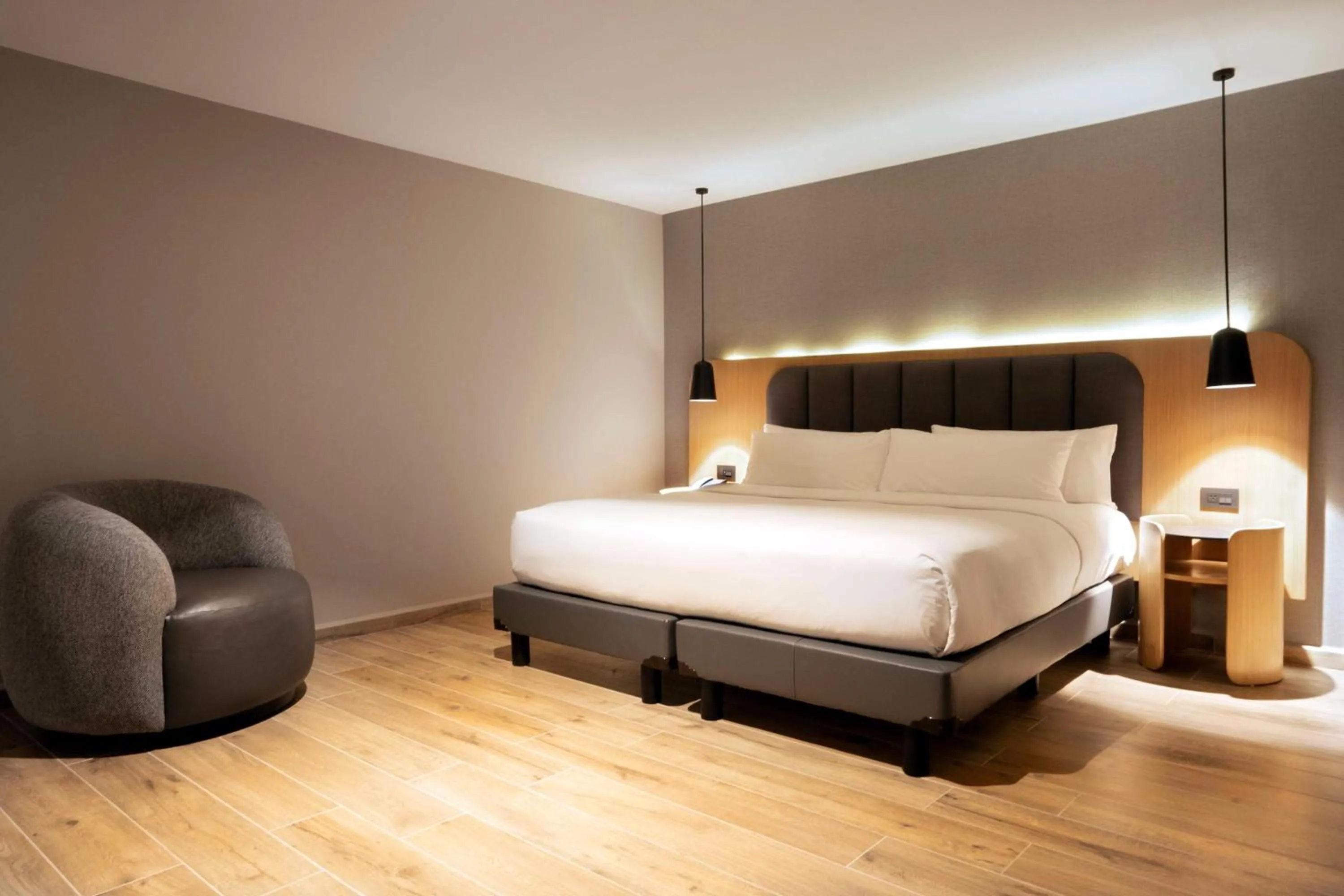 Bed in Hilton Mexico City Airport