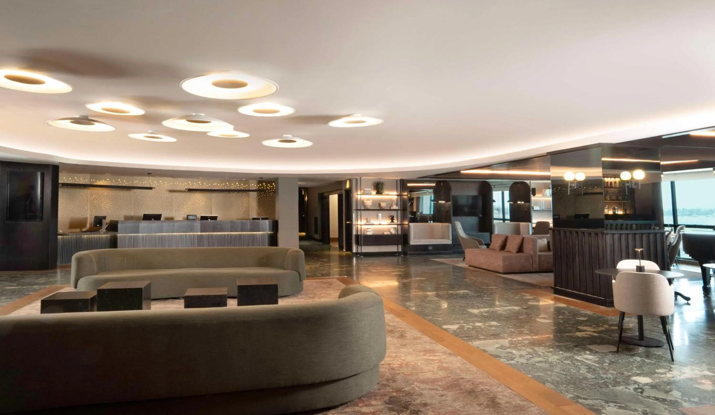 Lobby or reception in Hilton Mexico City Airport