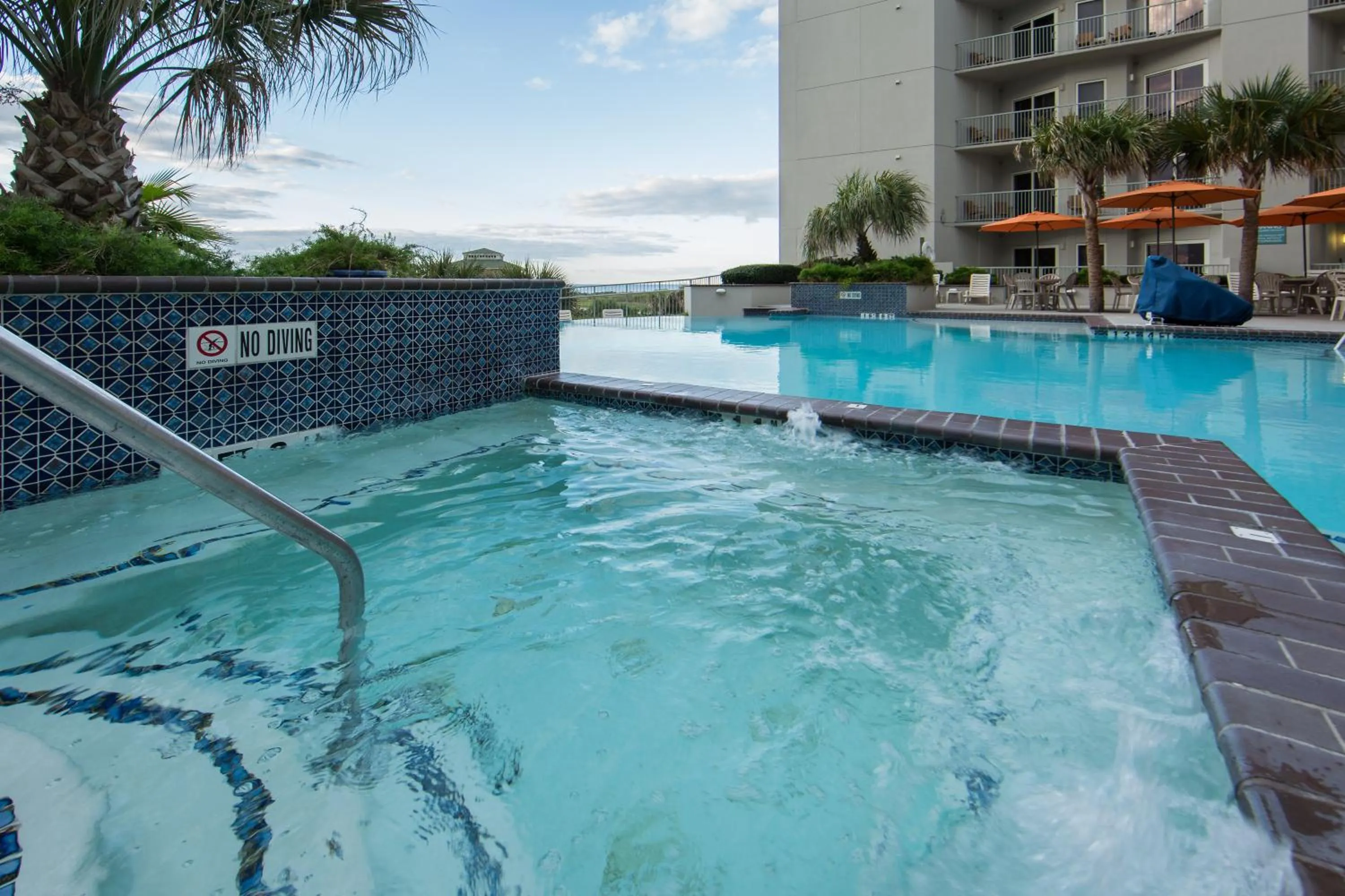 Swimming pool in Holiday Inn Club Vacations Galveston Beach Resort