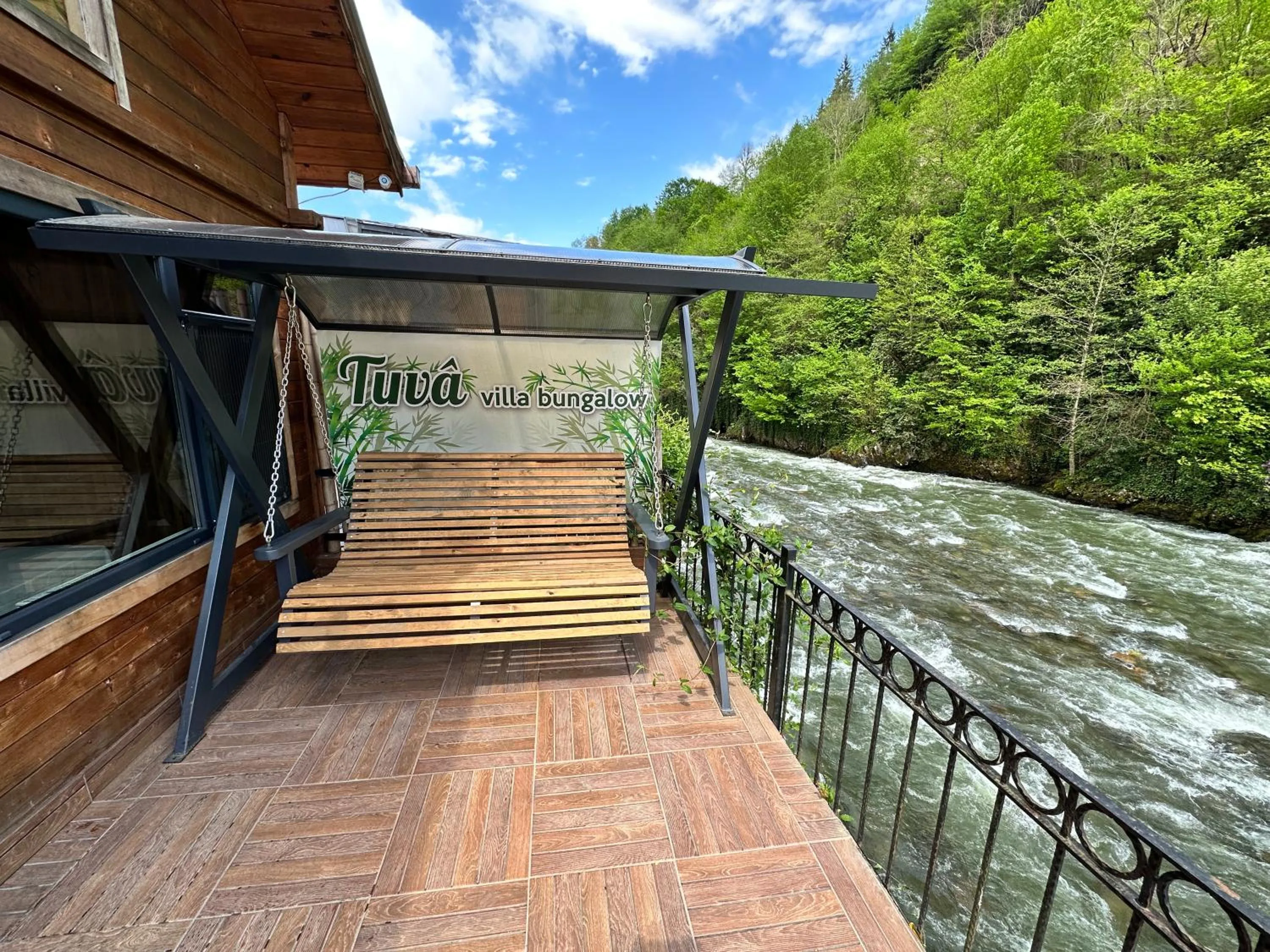 Balcony/Terrace in TUVA VİLLA Bungalov
