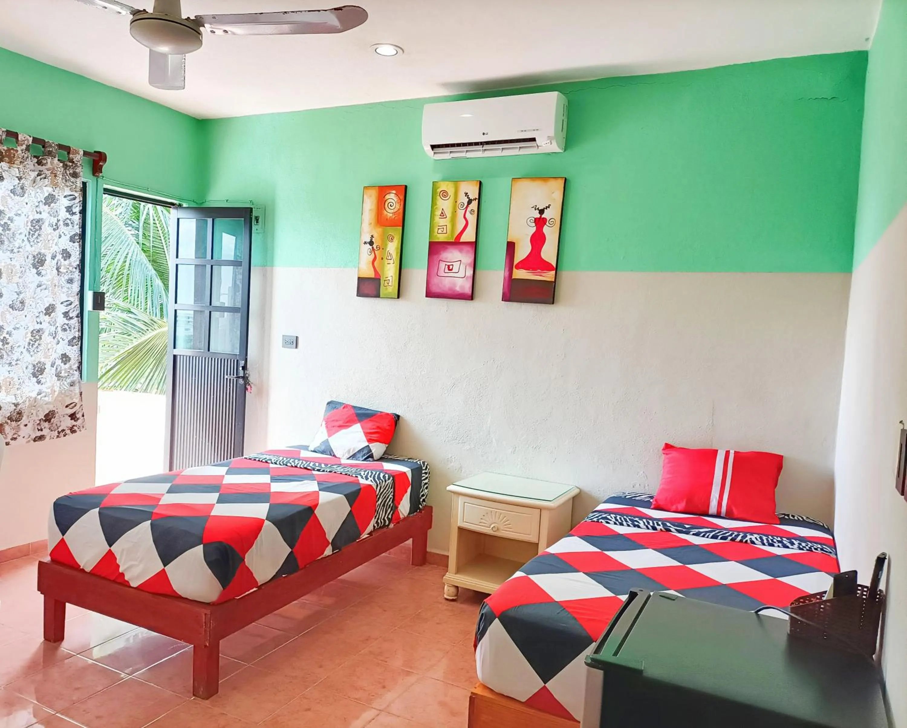 Bed in El Ultimo Maya