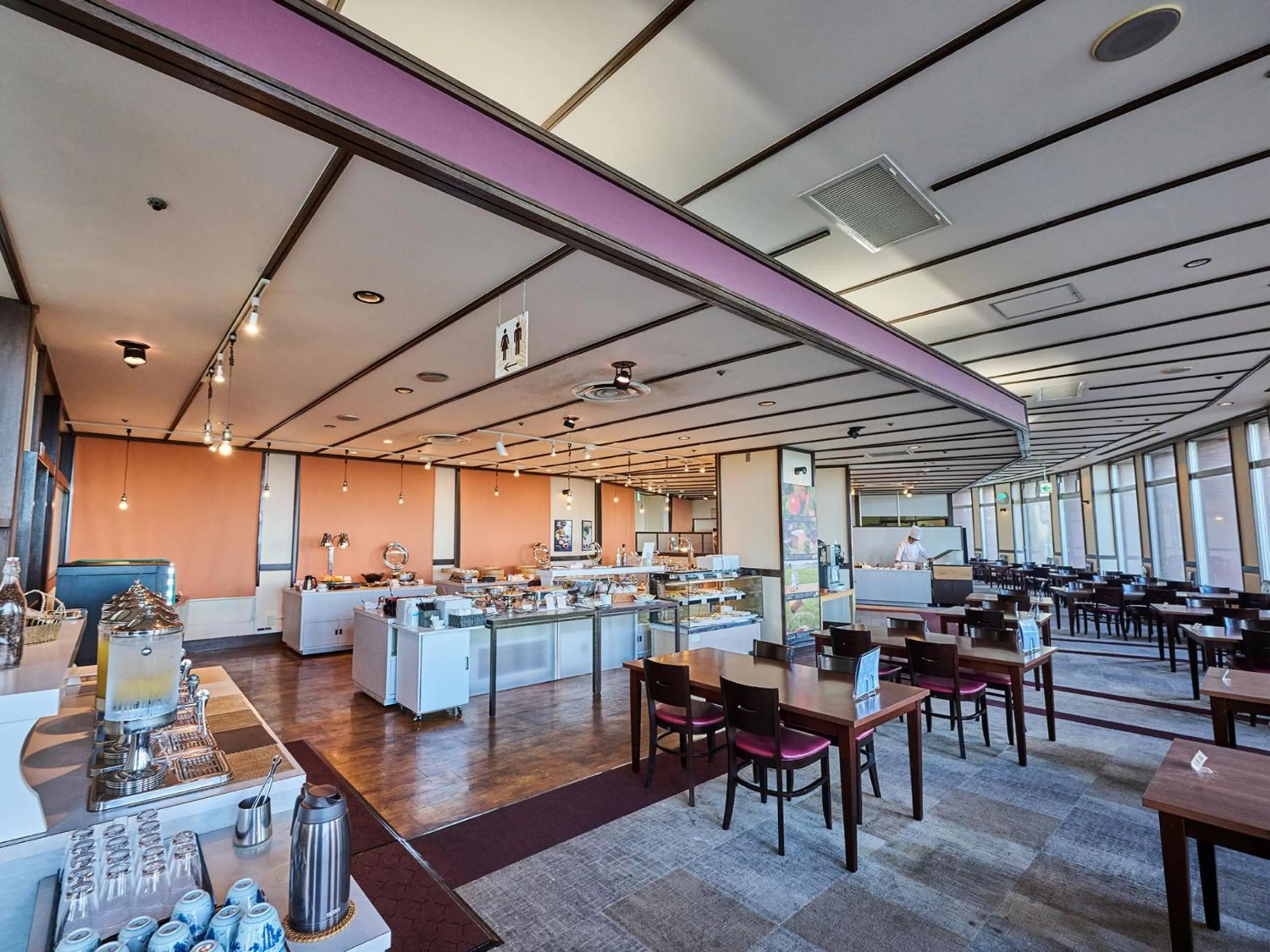 Restaurant/places to eat in The Yuinchi Hotel Nanjo