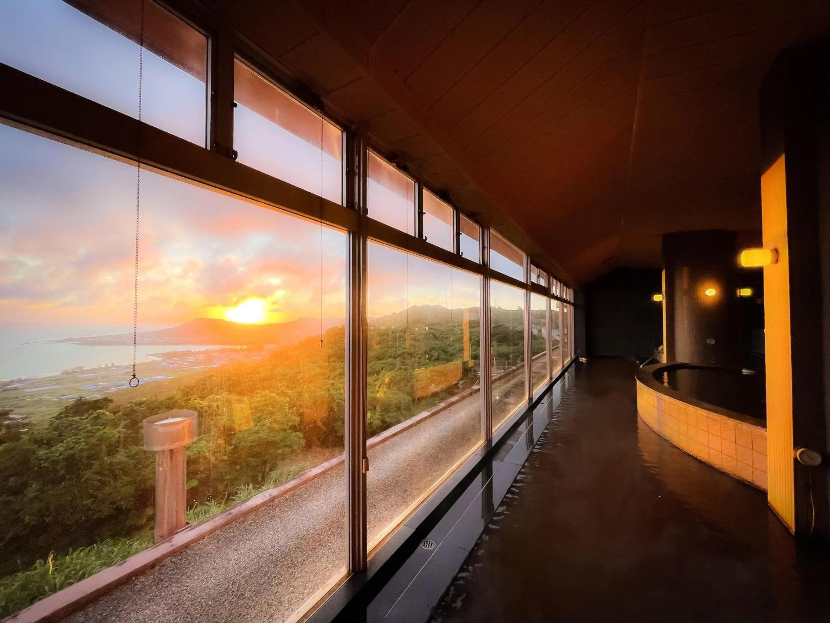 Hot Spring Bath in The Yuinchi Hotel Nanjo
