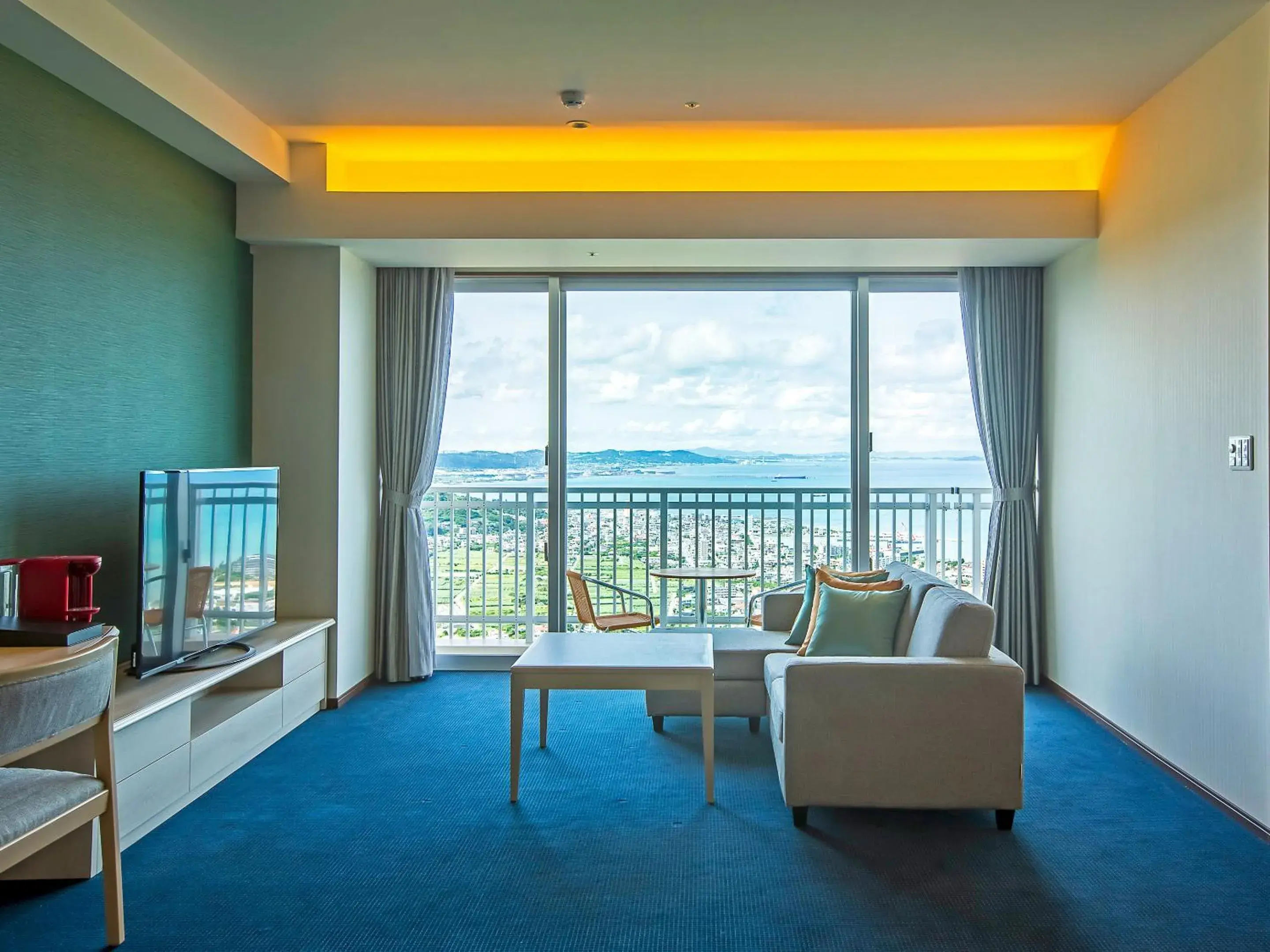 One-Bedroom Suite in The Yuinchi Hotel Nanjo One-Bedroom Suite in The Yuinchi Hotel Nanjo