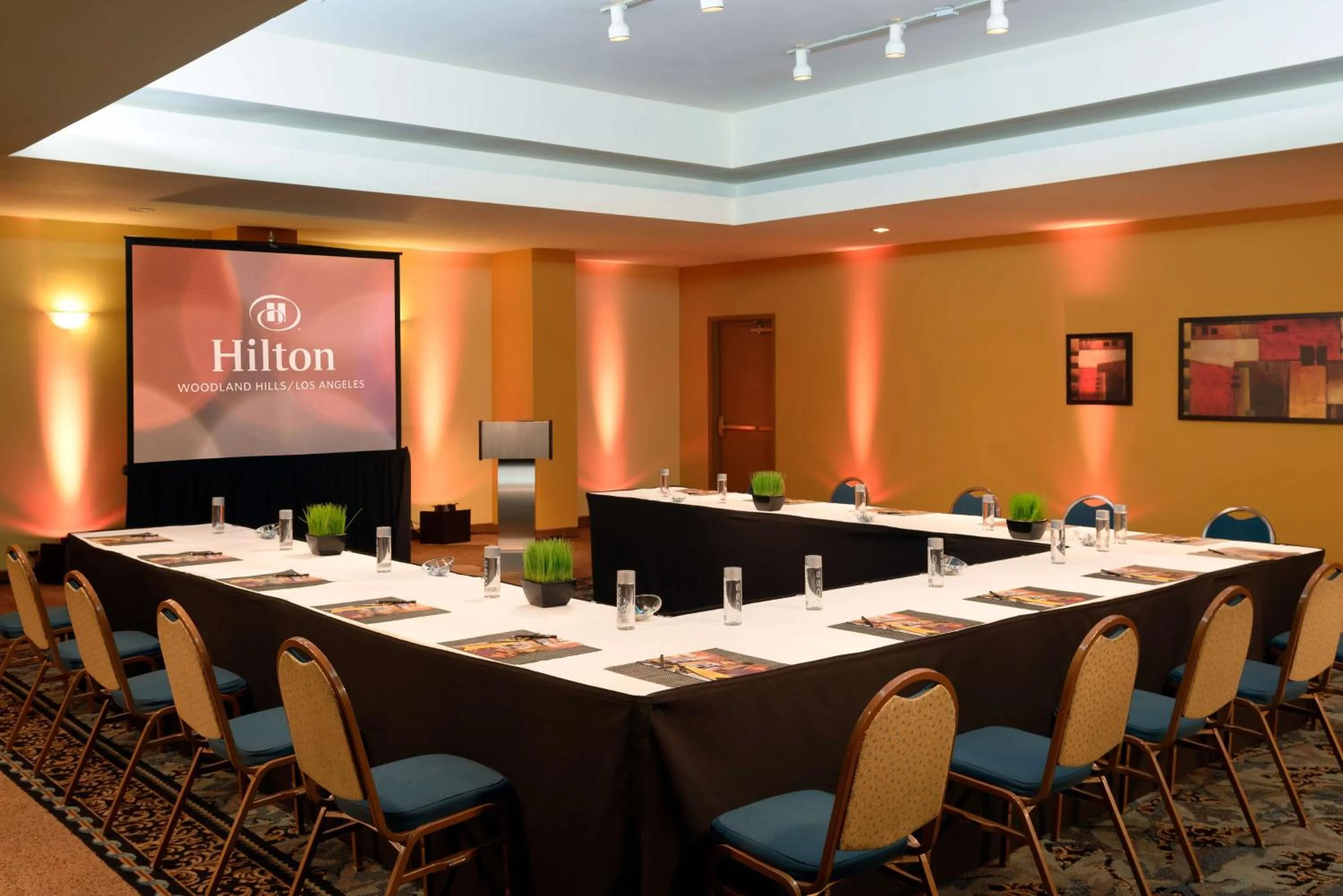 Meeting/conference room in Hilton Woodland Hills/ Los Angeles
