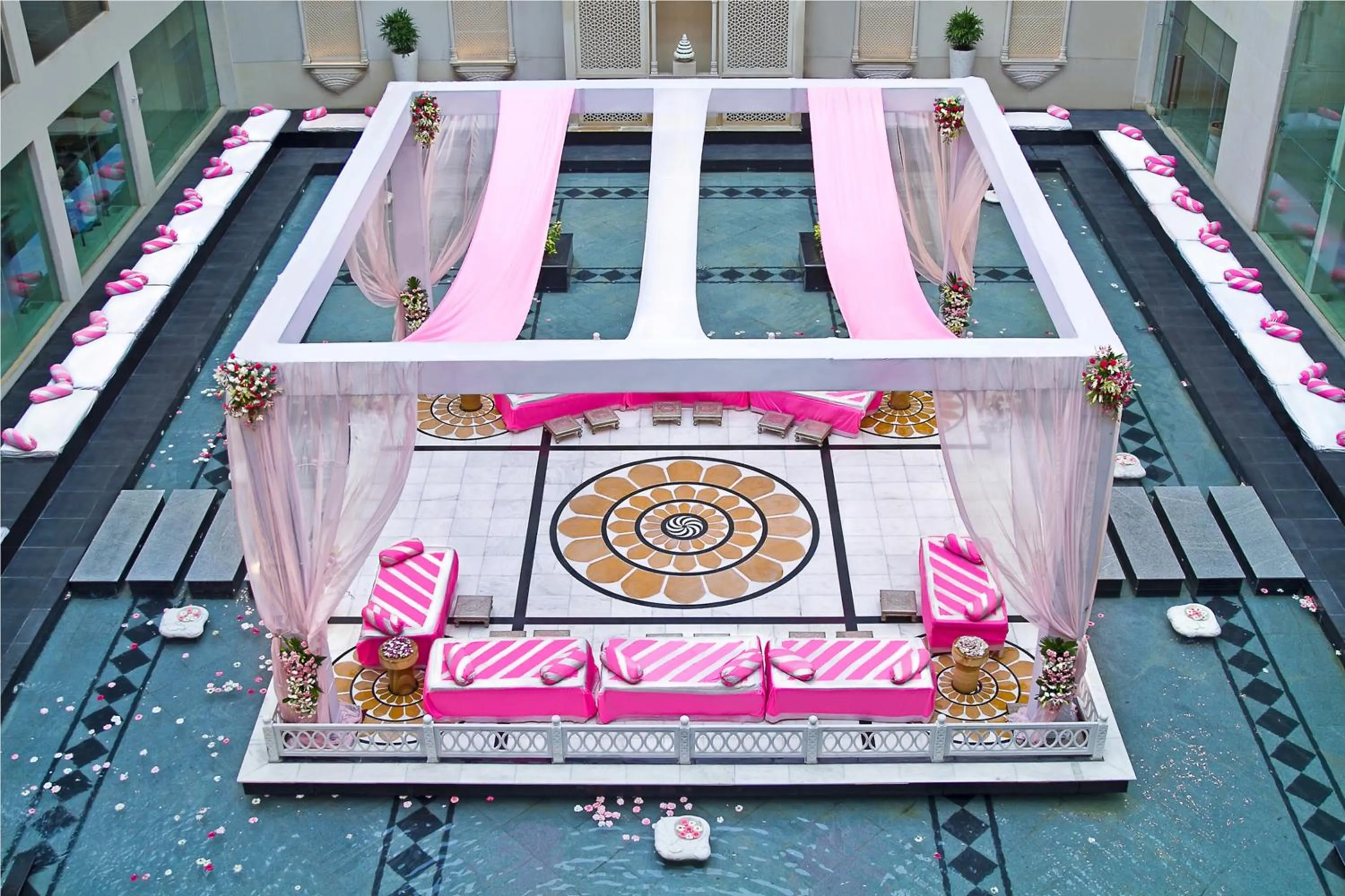 Banquet/Function facilities in The Lalit Jaipur