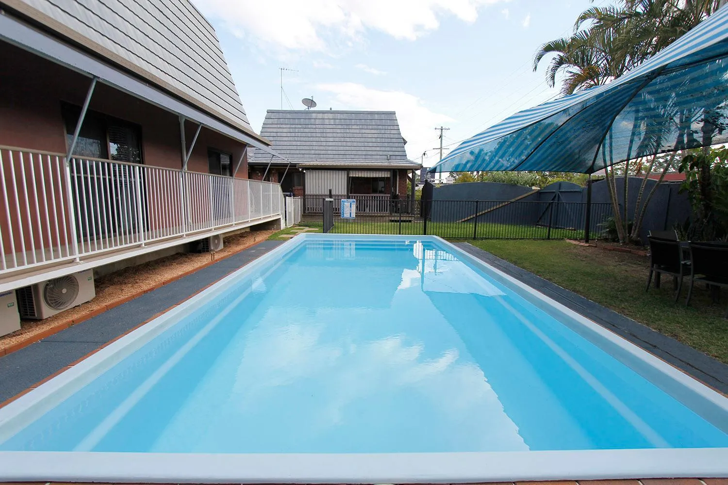 Swimming pool in Blue Shades Motel