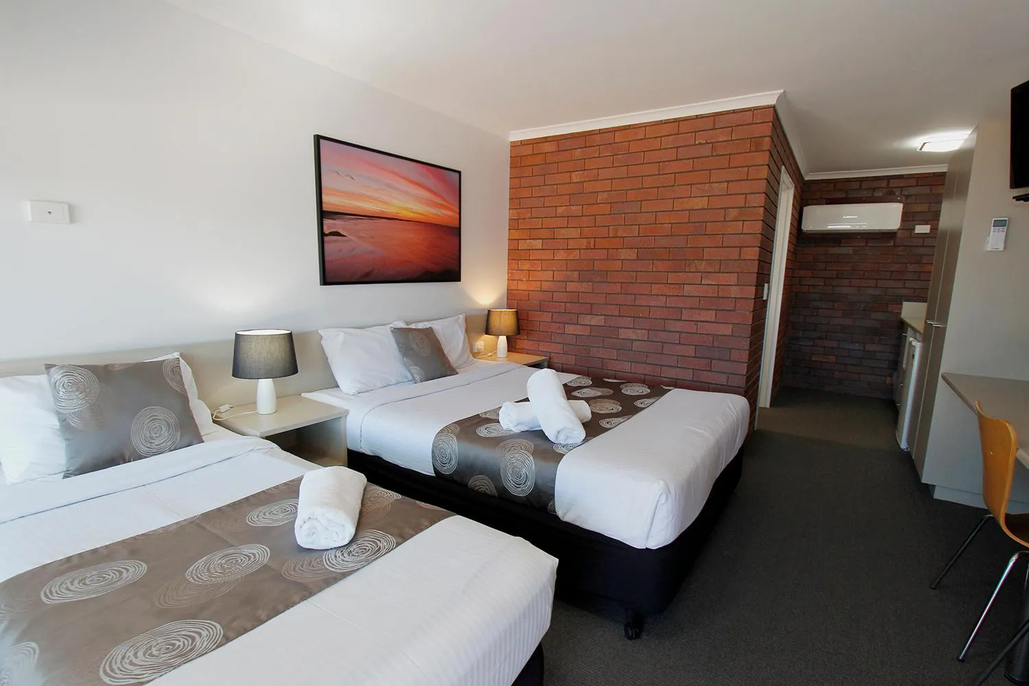 Photo of the whole room, Bed in Blue Shades Motel