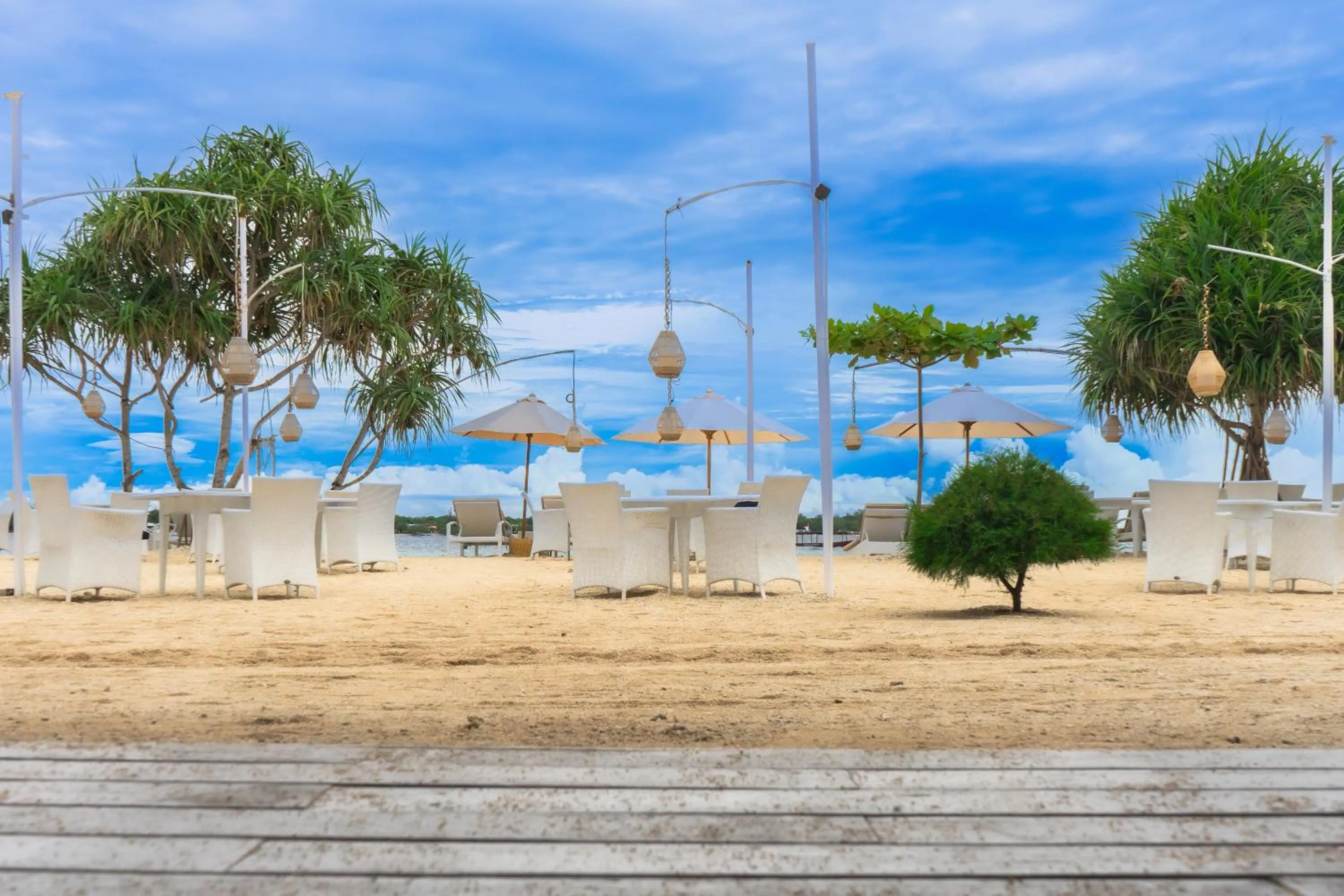 Beach in MAHAMAYA Gili Meno