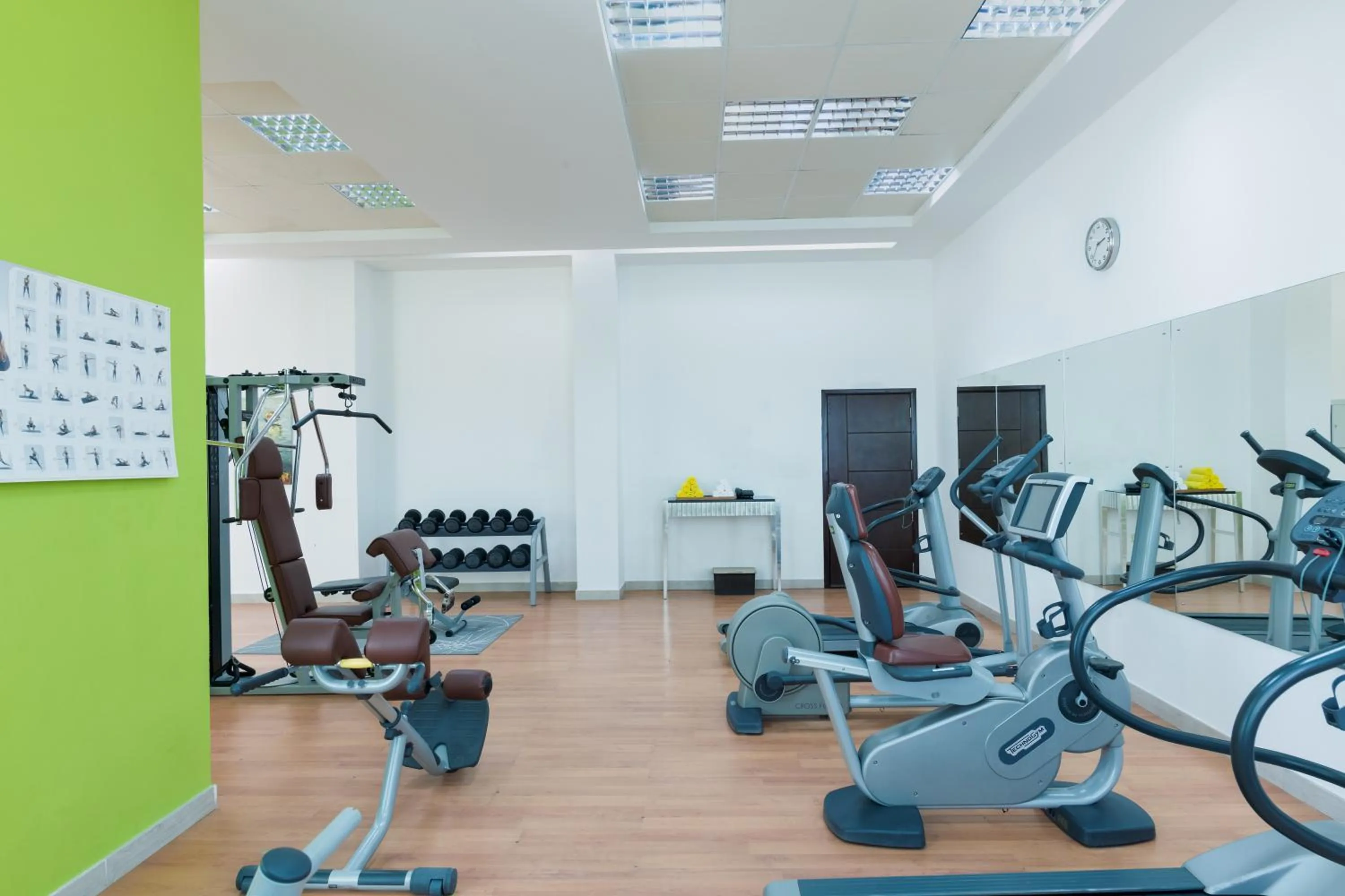 Fitness centre/facilities in Al Hail Waves Hotel Managed By Centara