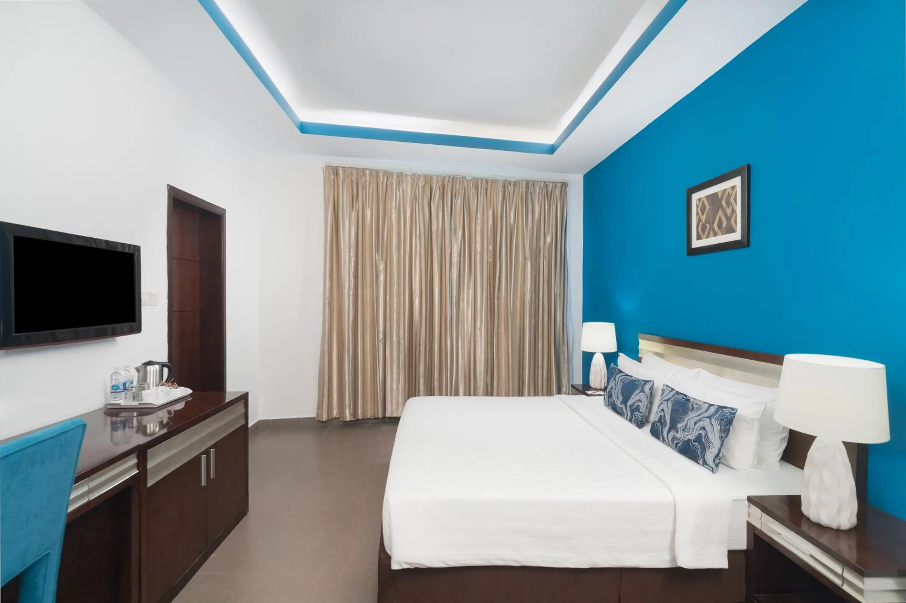 Living room, Bed in Al Hail Waves Hotel Managed By Centara