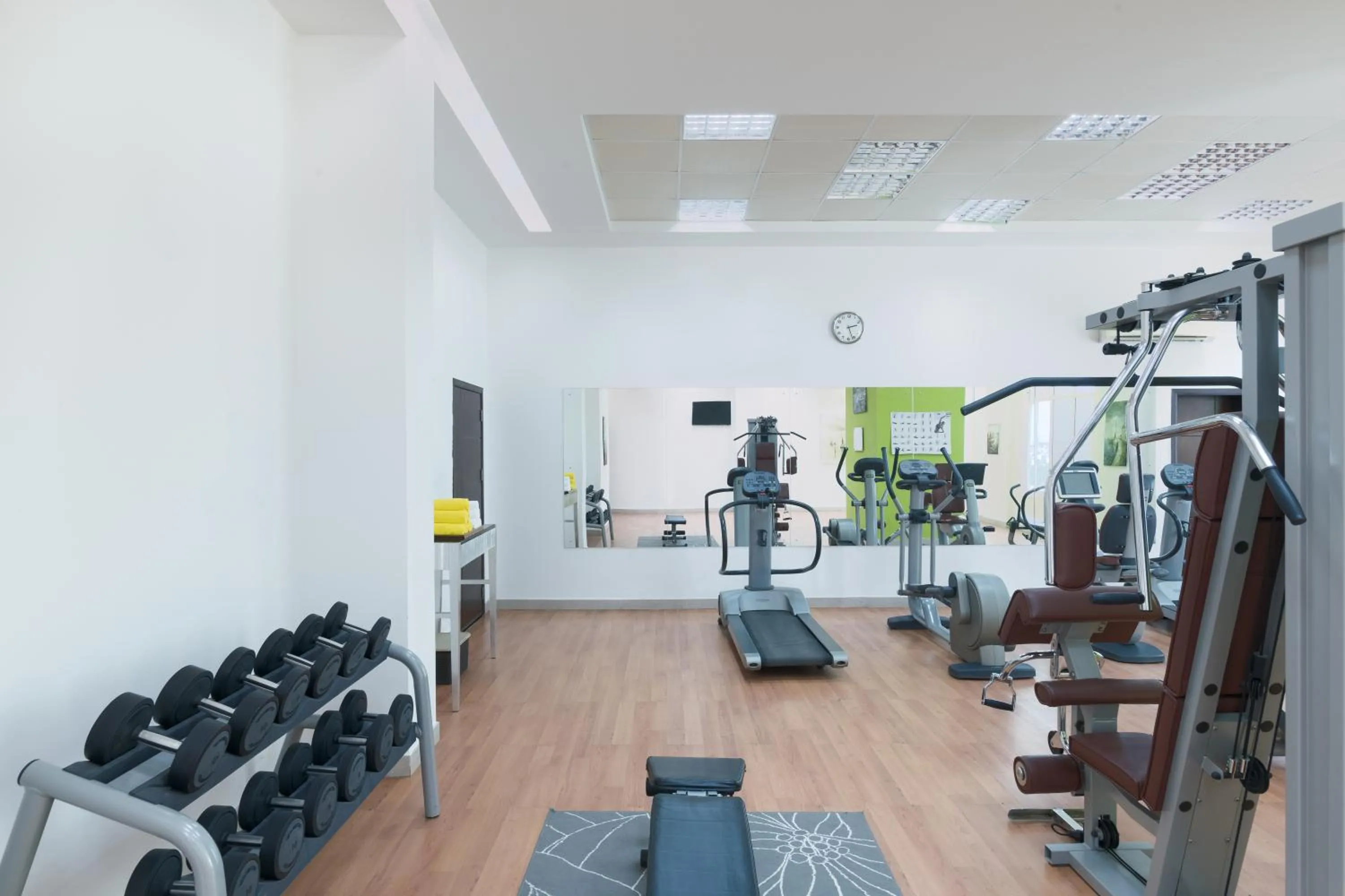 Fitness centre/facilities in Al Hail Waves Hotel Managed By Centara