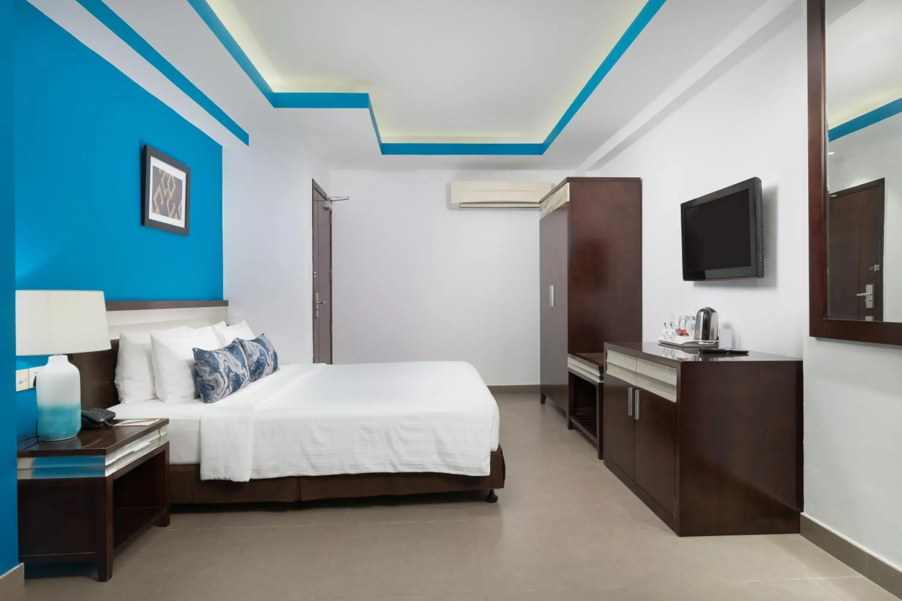 Standard City View King in Al Hail Waves Hotel Managed By Centara Standard City View King in Al Hail Waves Hotel Managed By Centara