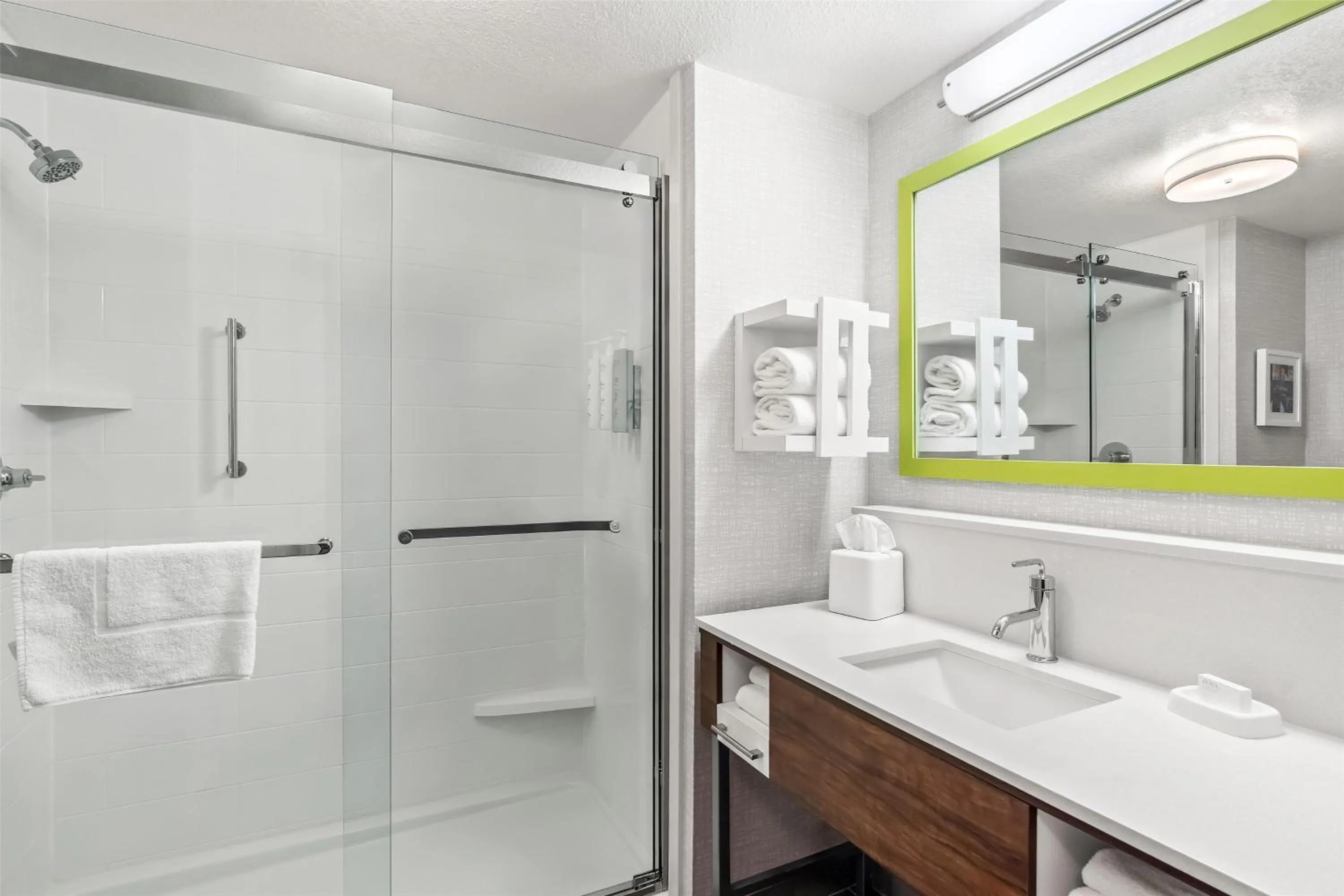 Bathroom in Hampton Inn & Suites Lathrop