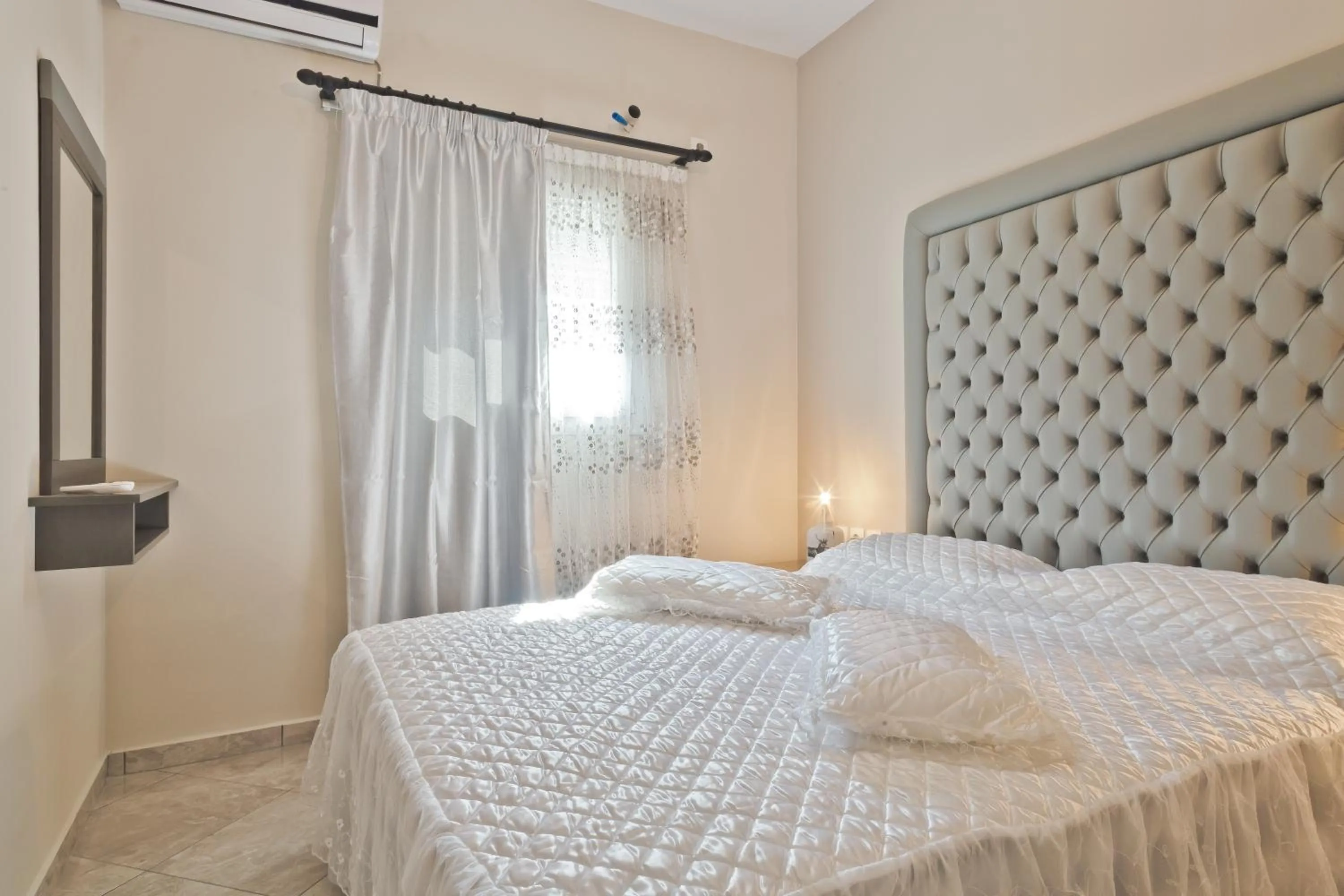 Bedroom, Bed in Montemar Studios & Apartments