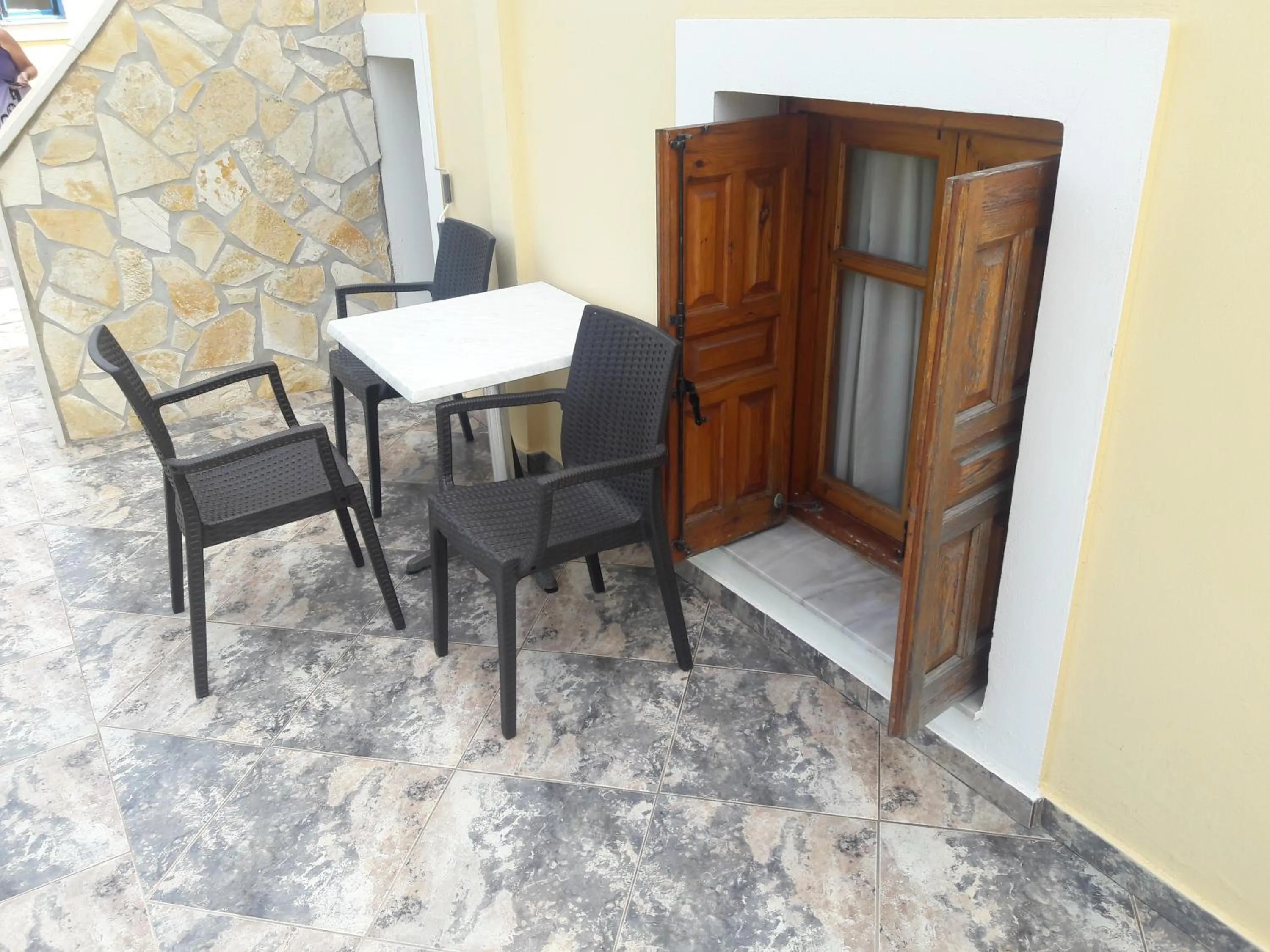 Montemar Studios & Apartments