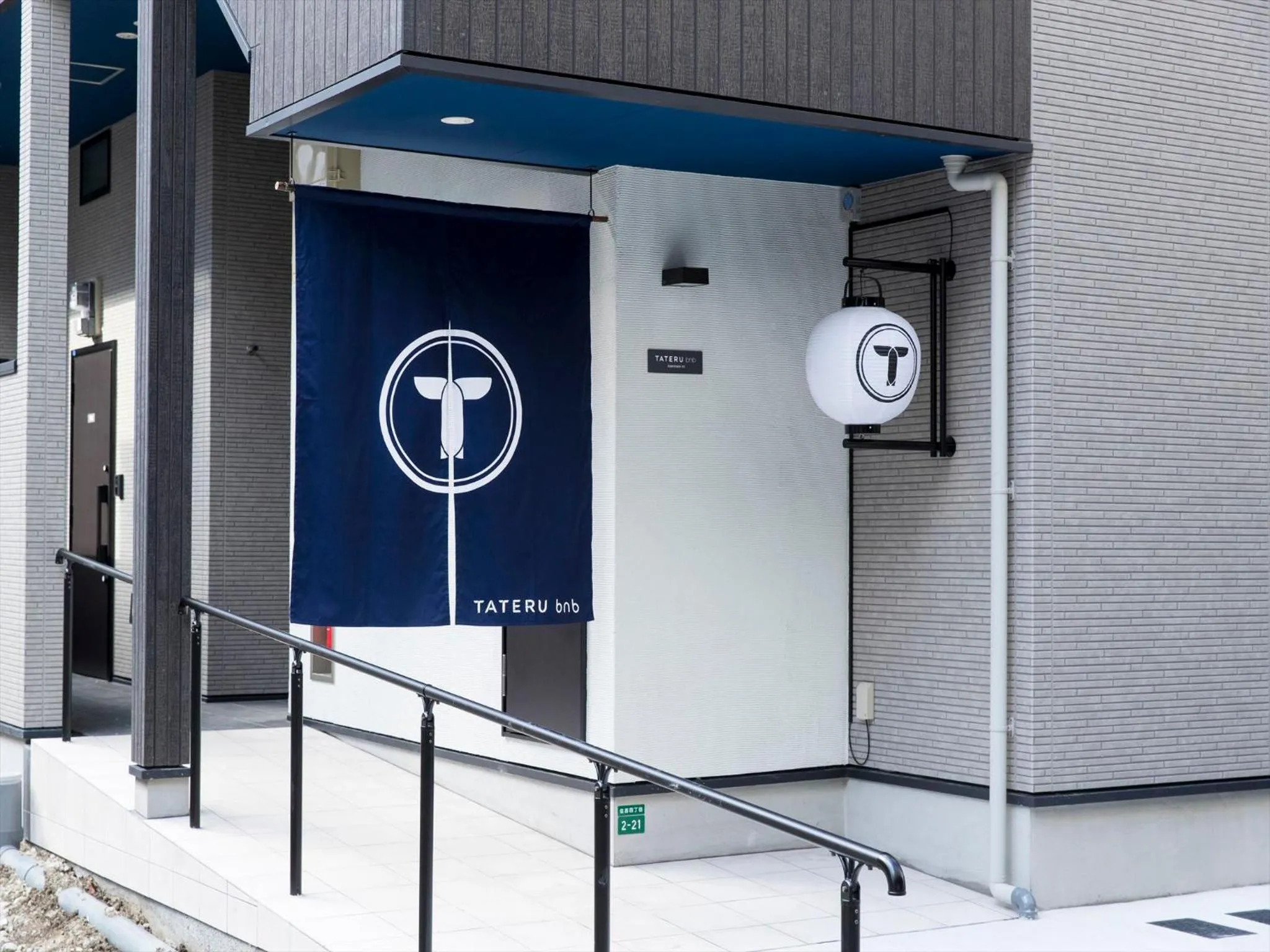 Facade/entrance in TRIP POD SUMIYOSHI C