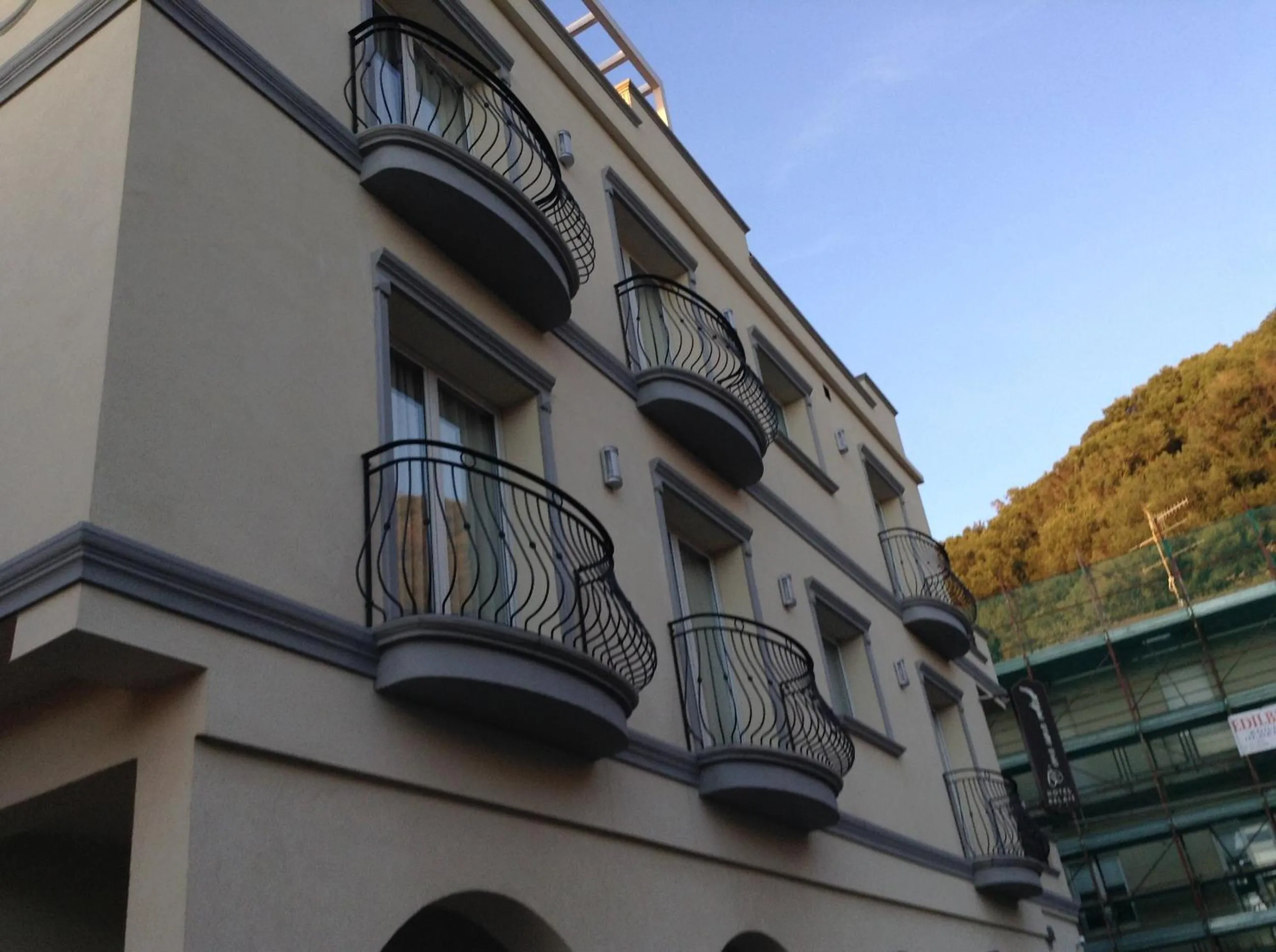 Facade/entrance in Hotel C'era Una Volta