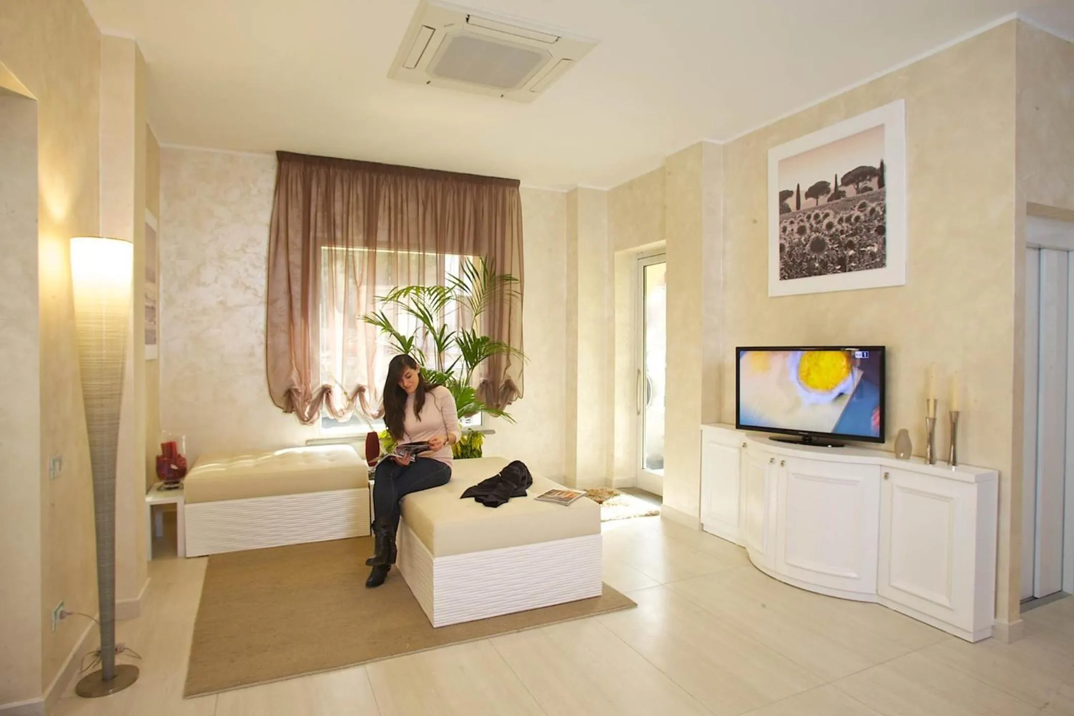 Lobby or reception in Hotel C'era Una Volta