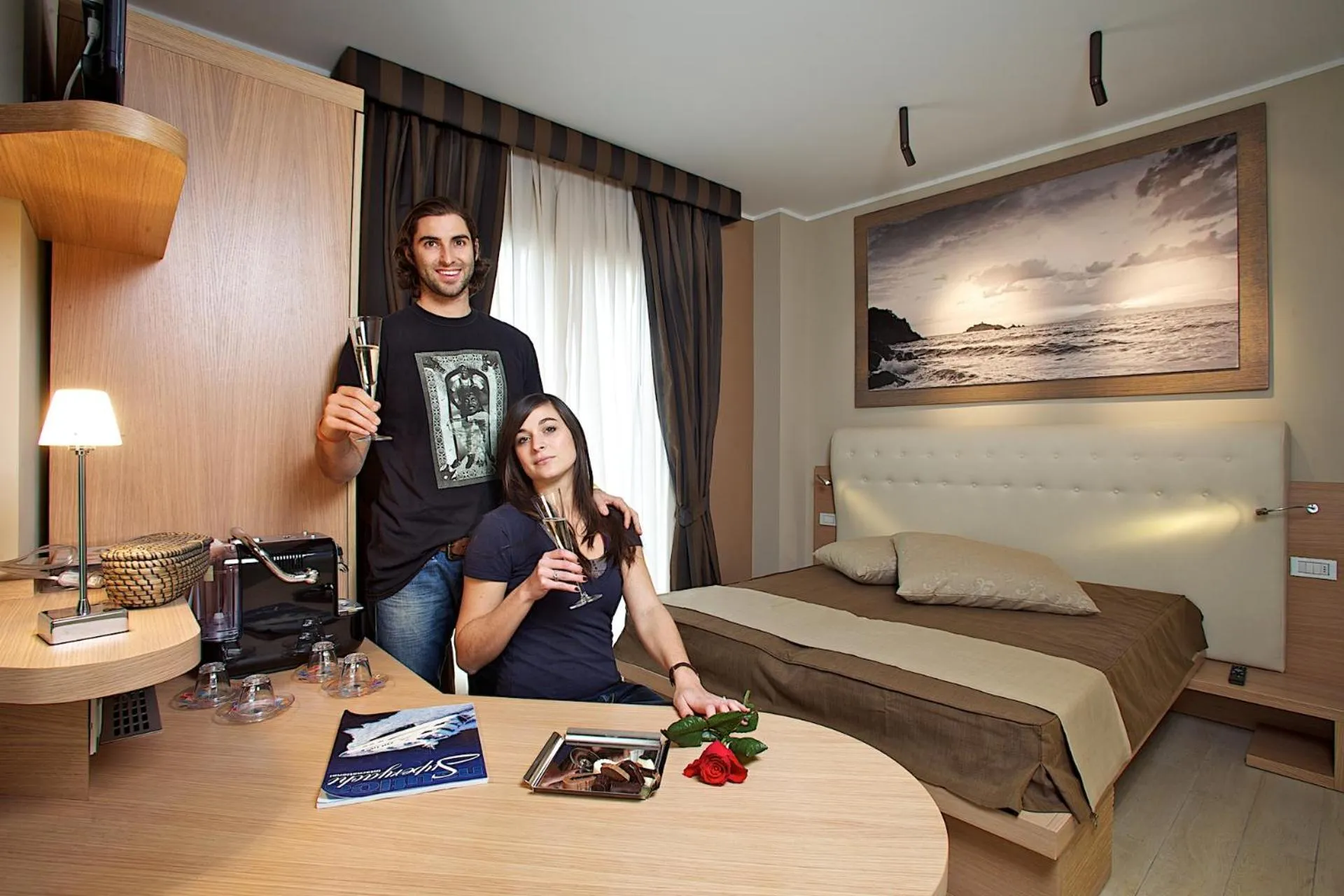 Bedroom, Bed in Hotel C'era Una Volta