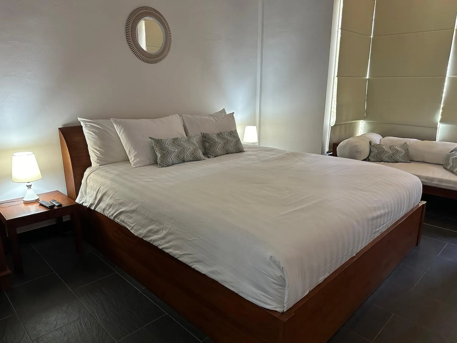 Bed in Bale Solah Lombok Holiday Resort