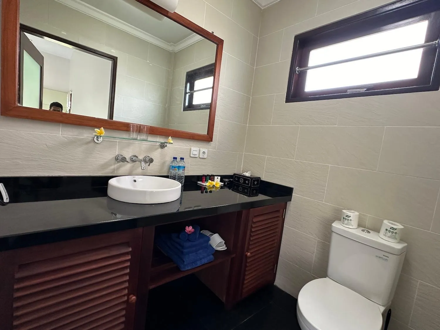 Bale Solah Lombok Holiday Resort