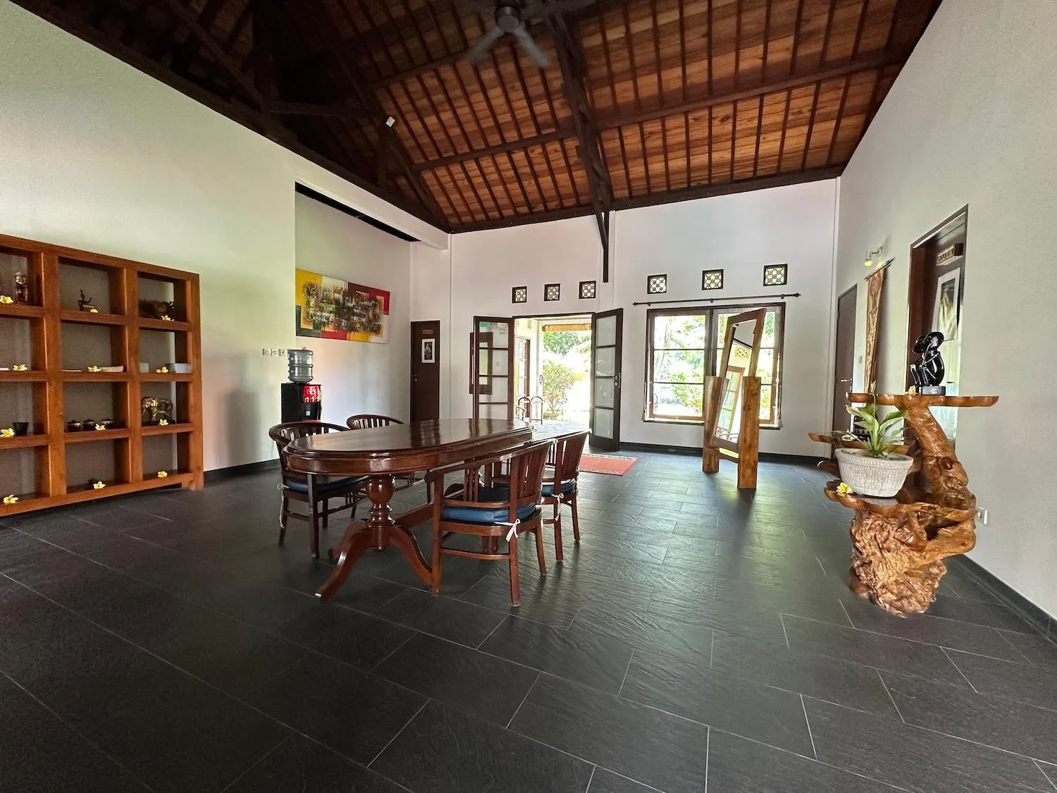 Bale Solah Lombok Holiday Resort