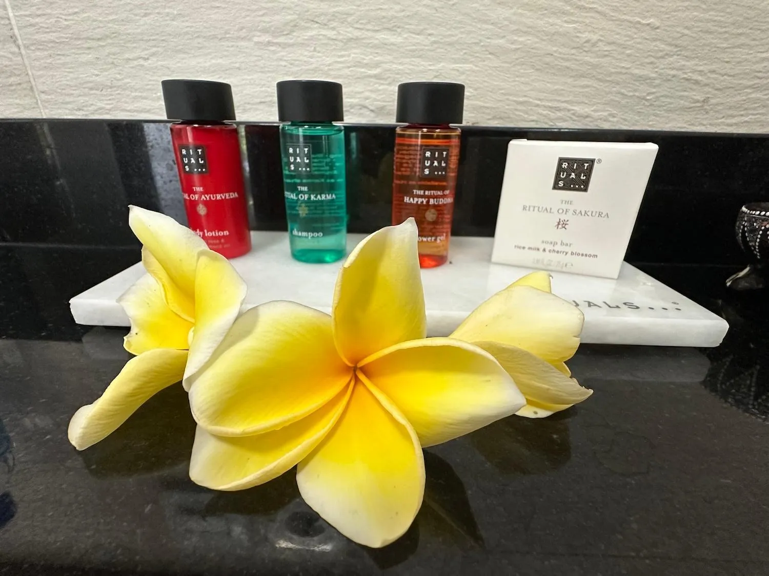 Bale Solah Lombok Holiday Resort