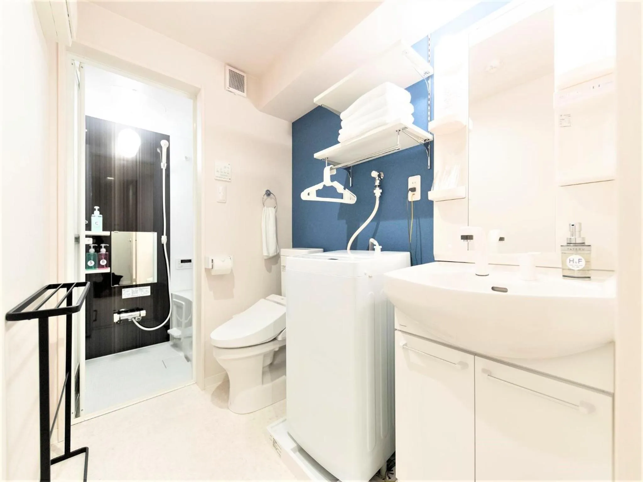 Bathroom in TRIP POD SUMIYOSHI A