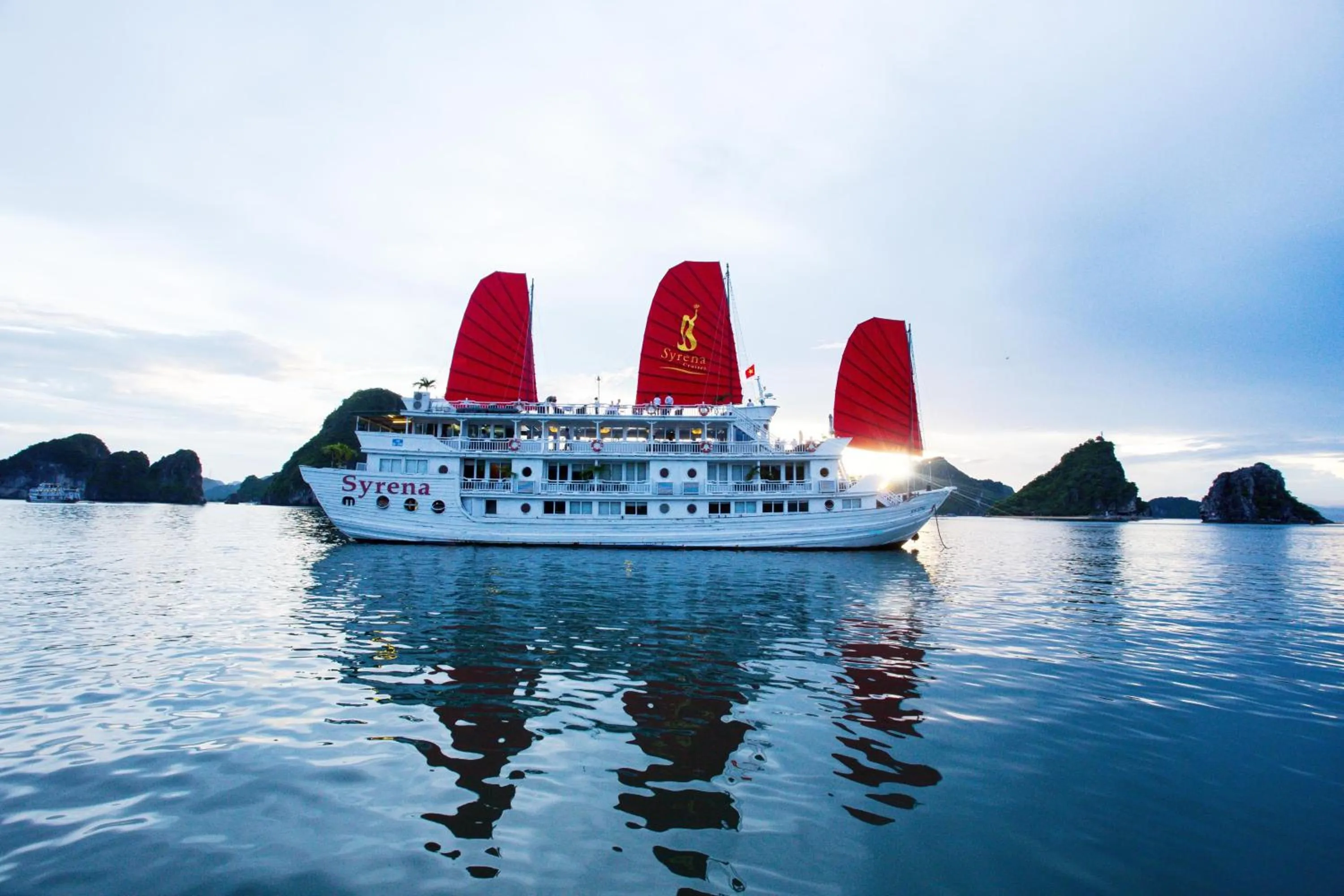 Natural landscape in Syrena Cruises