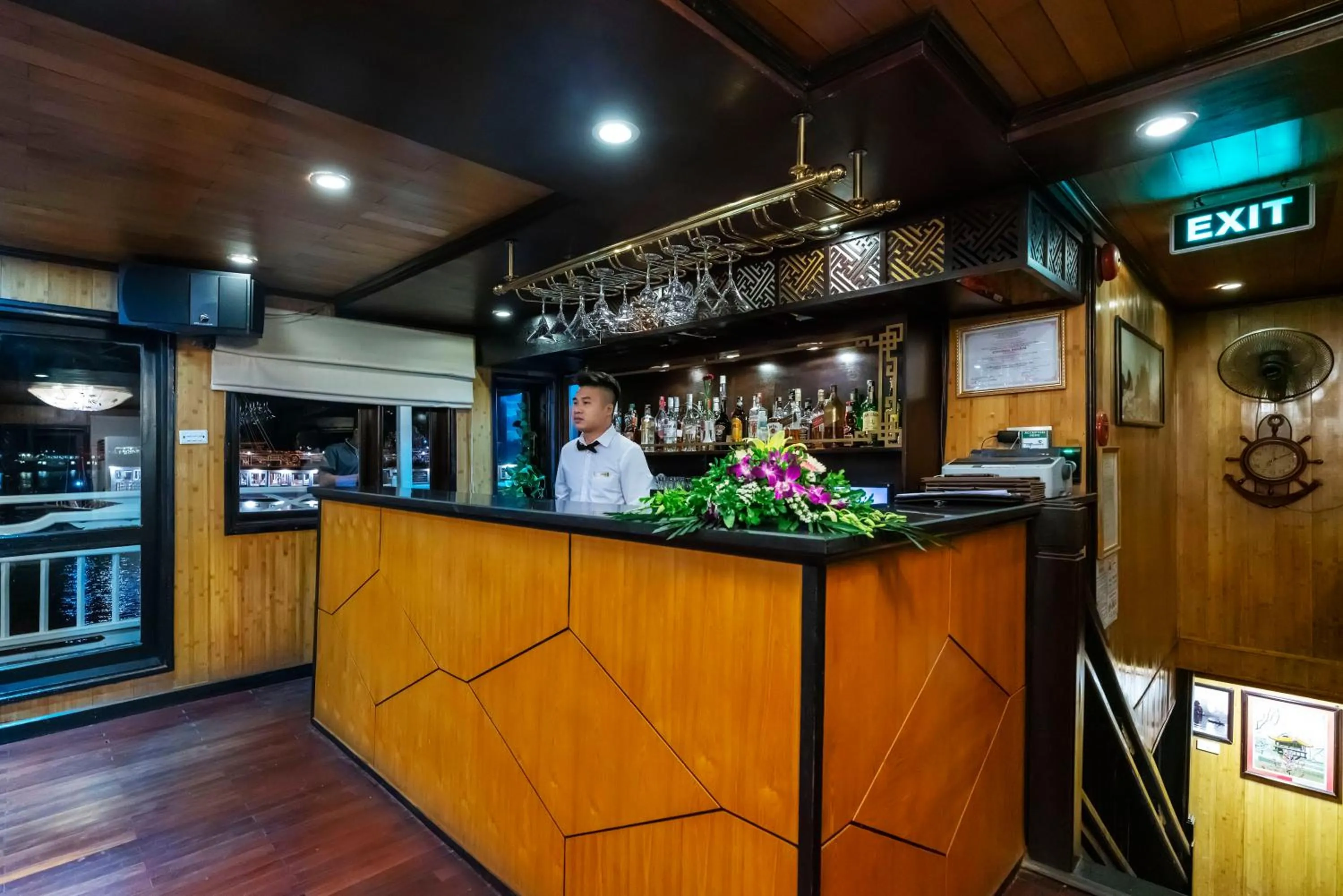 Lounge or bar in Syrena Cruises