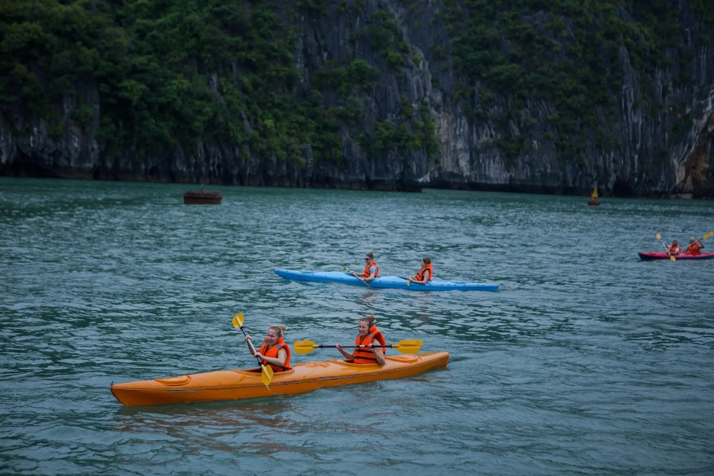 Canoeing in Syrena Cruises