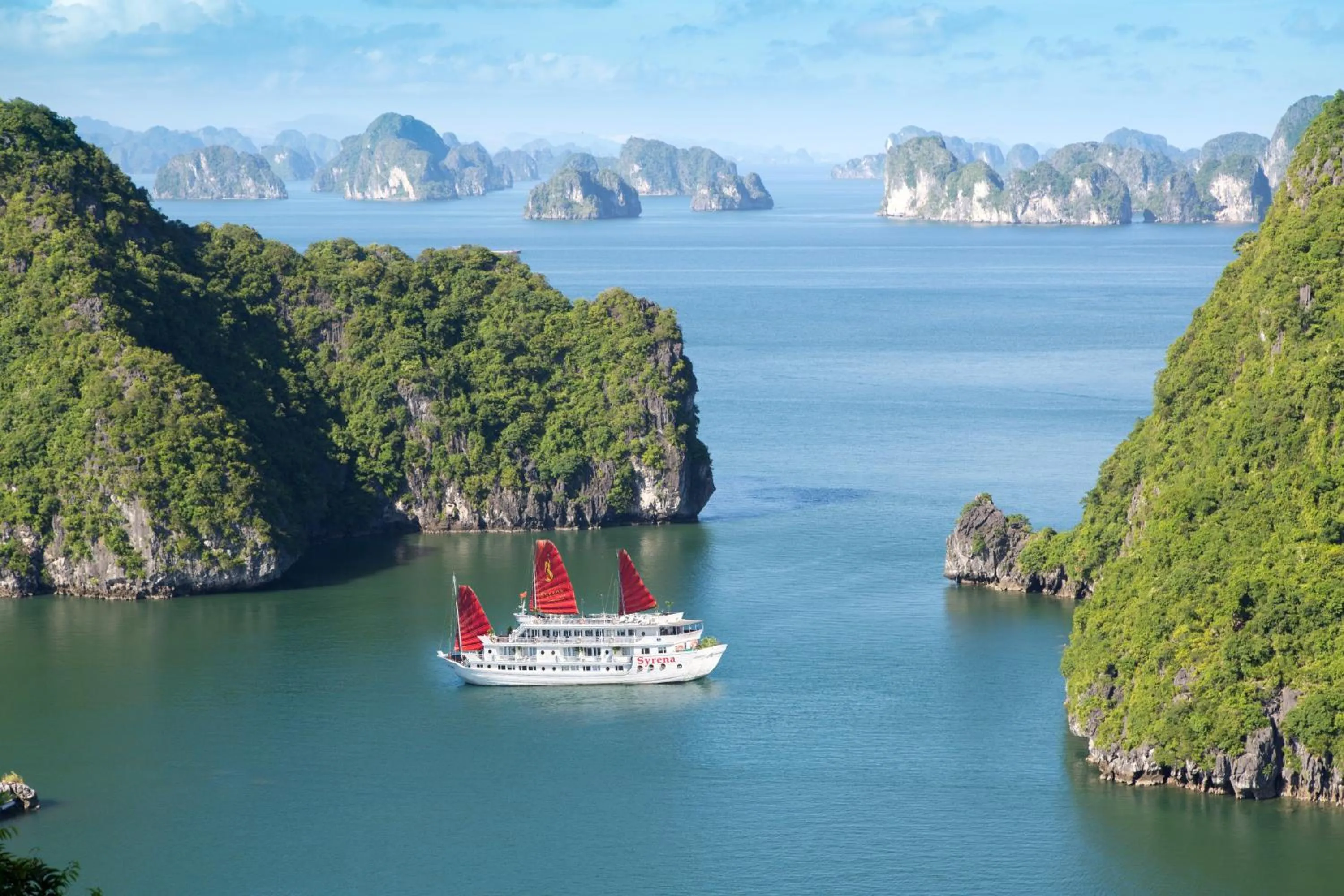 Day in Syrena Cruises