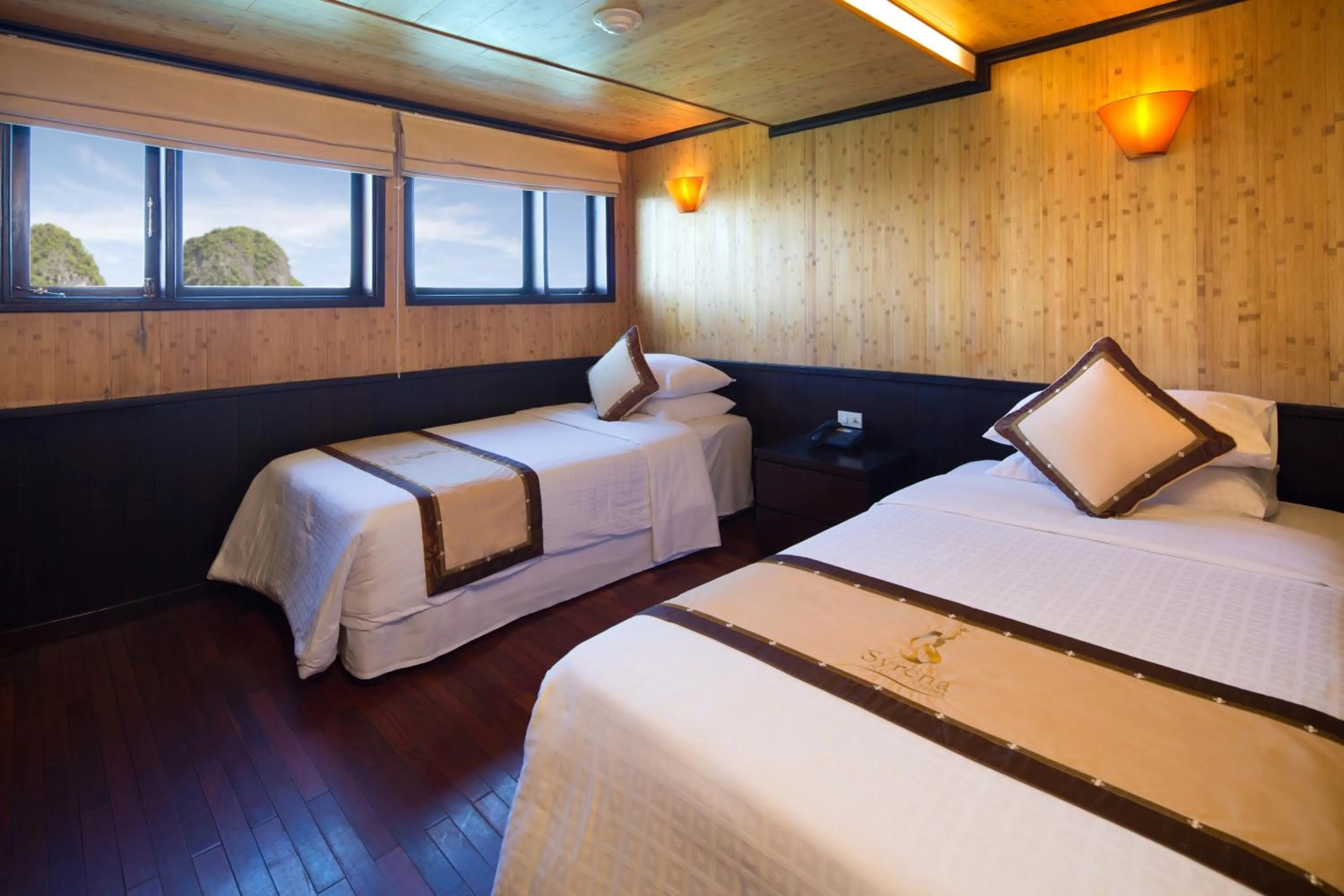 Bed in Syrena Cruises