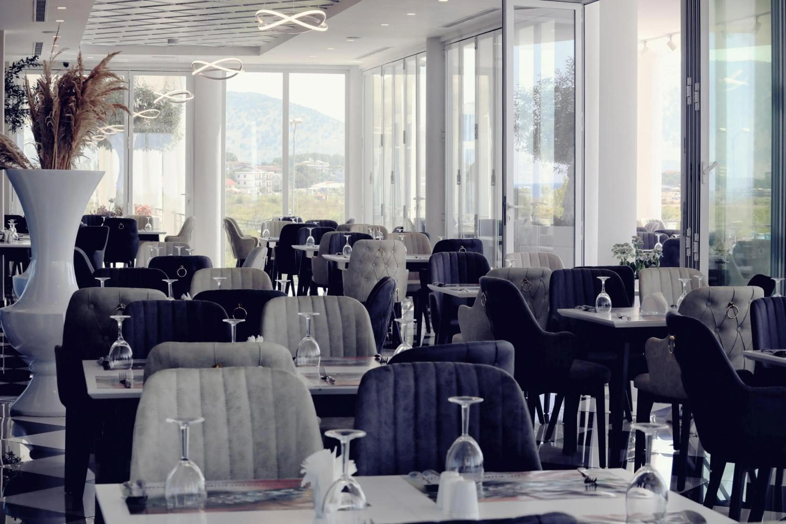 Restaurant/places to eat in Velipoja Grand Europa Resort, Affiliated by Melia