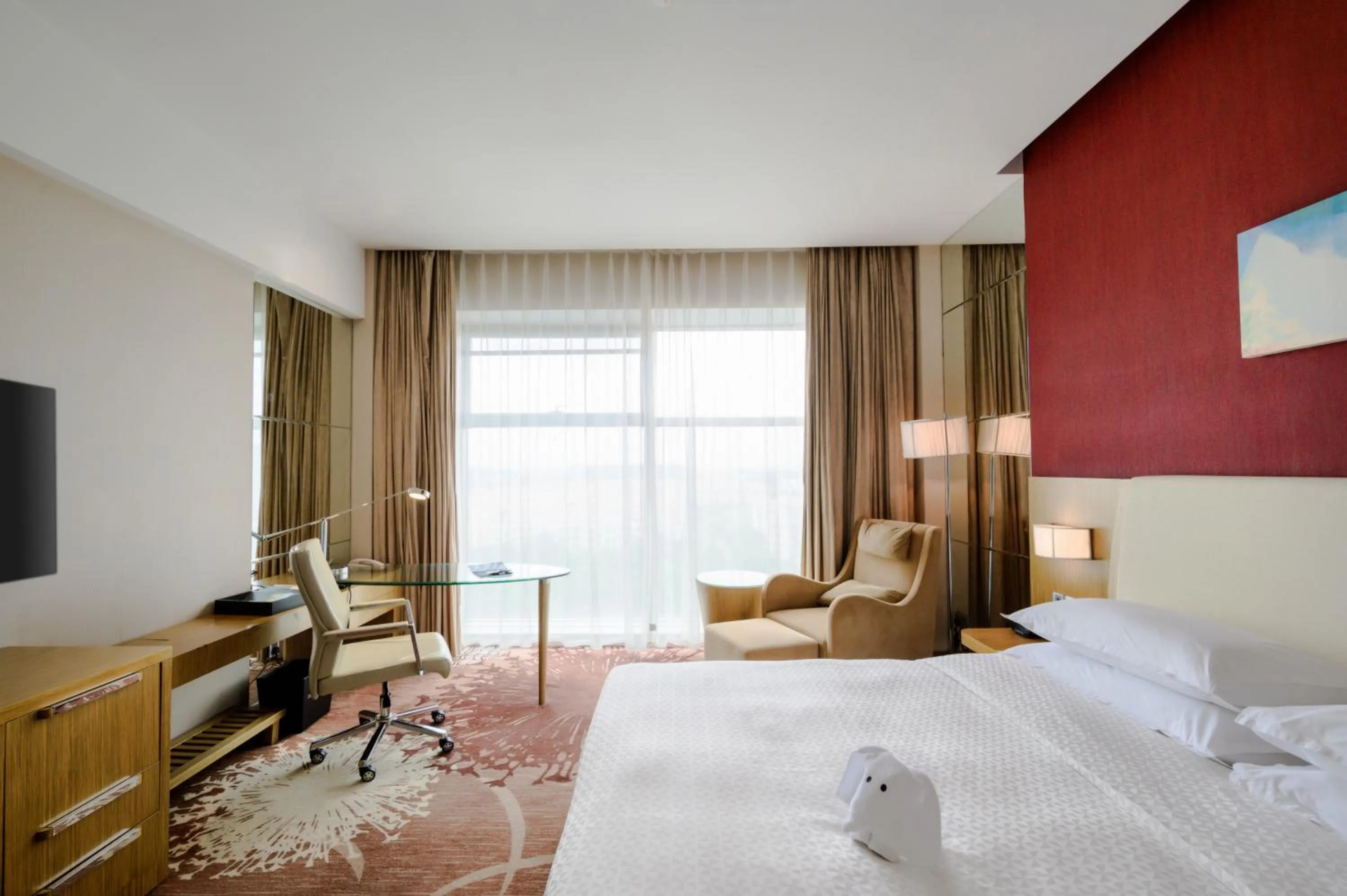 Bed in Four Points by Sheraton Qingdao, Chengyang