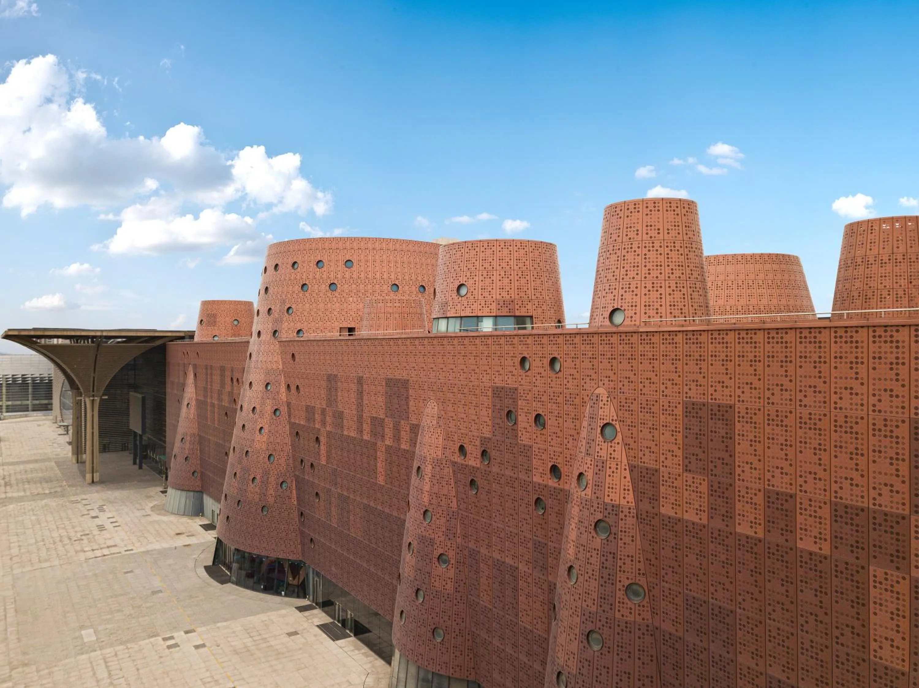 Area and facilities in Sheraton Tianjin Binhai