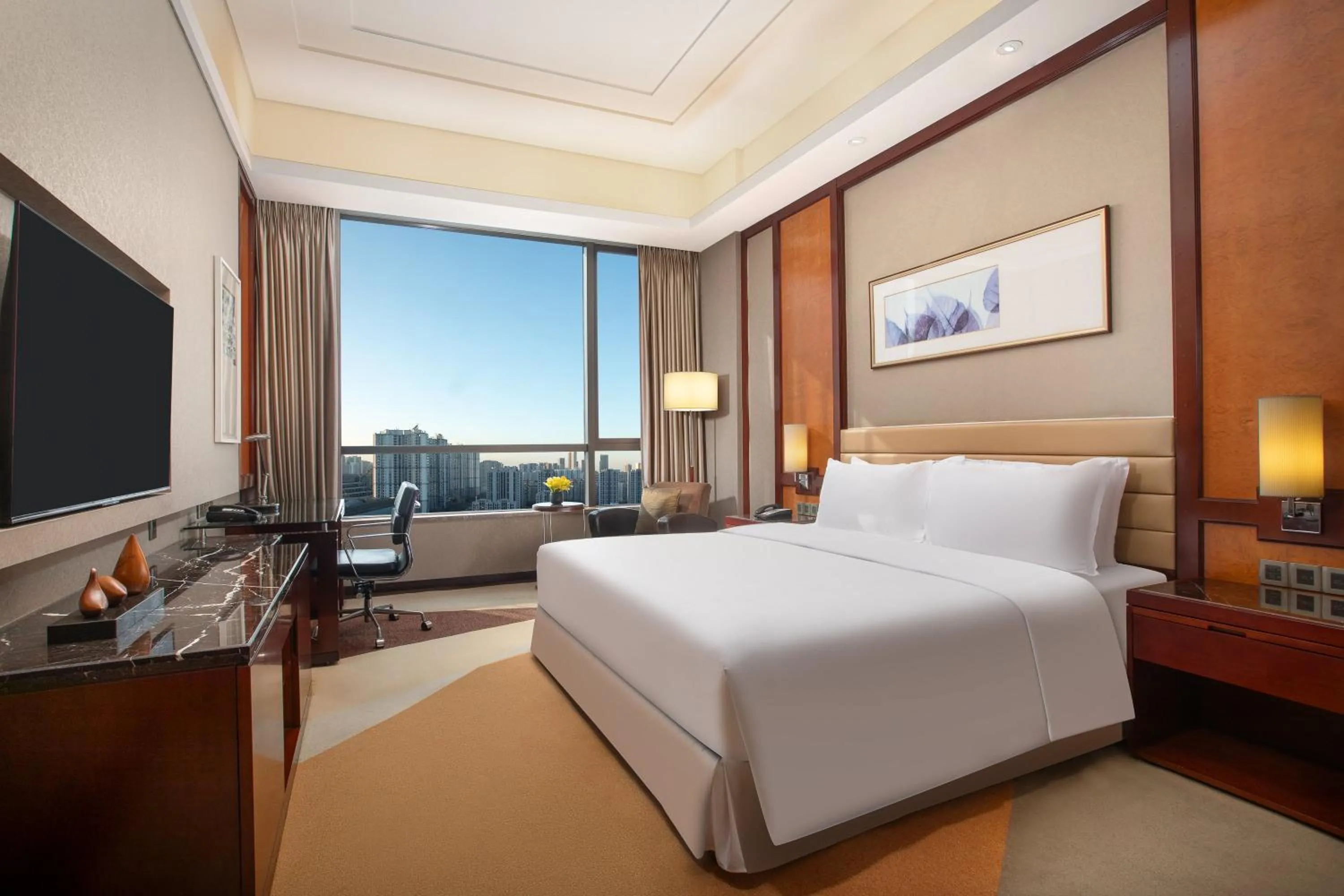 Photo of the whole room, Bed in Sheraton Tianjin Binhai