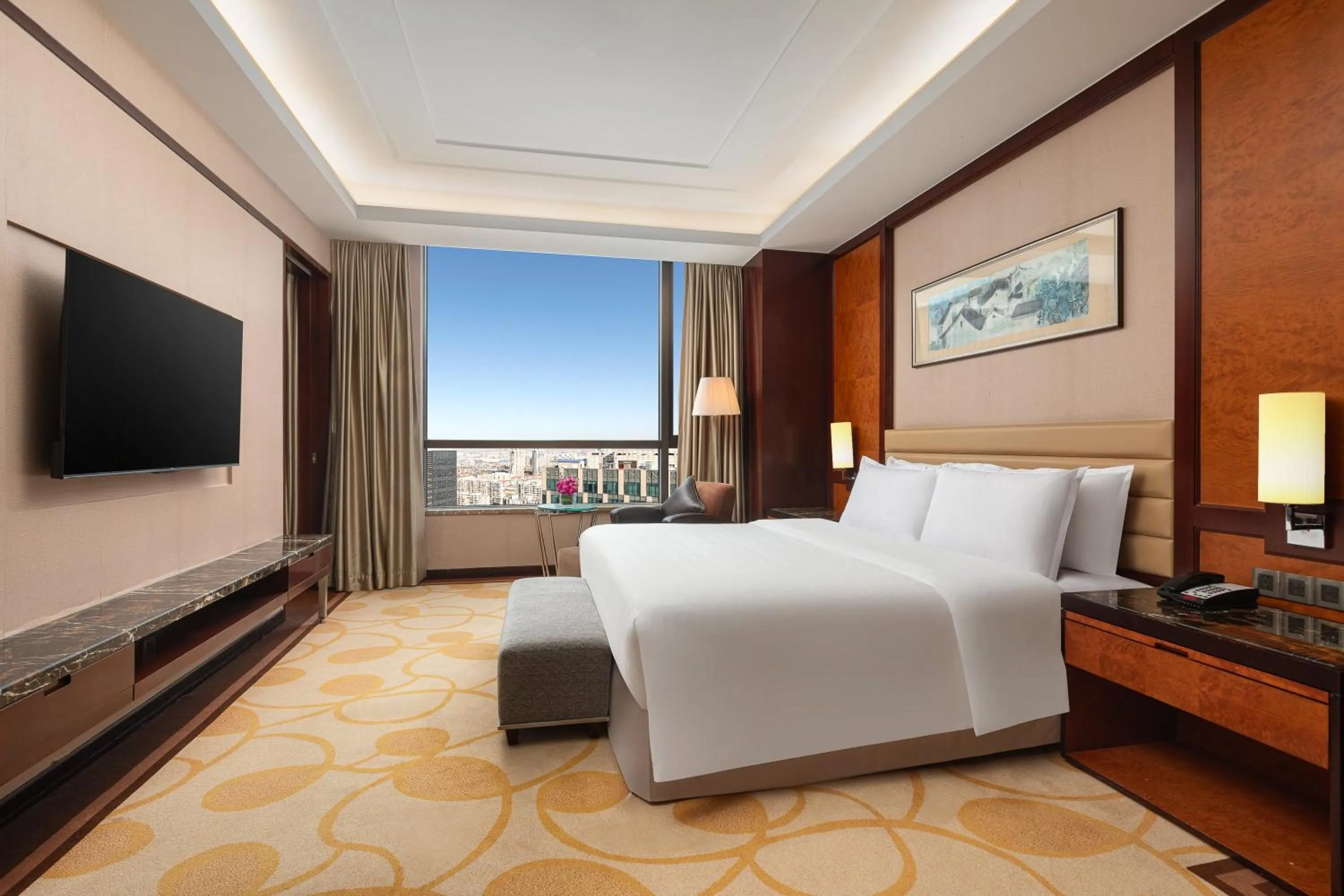 Photo of the whole room, Bed in Sheraton Tianjin Binhai