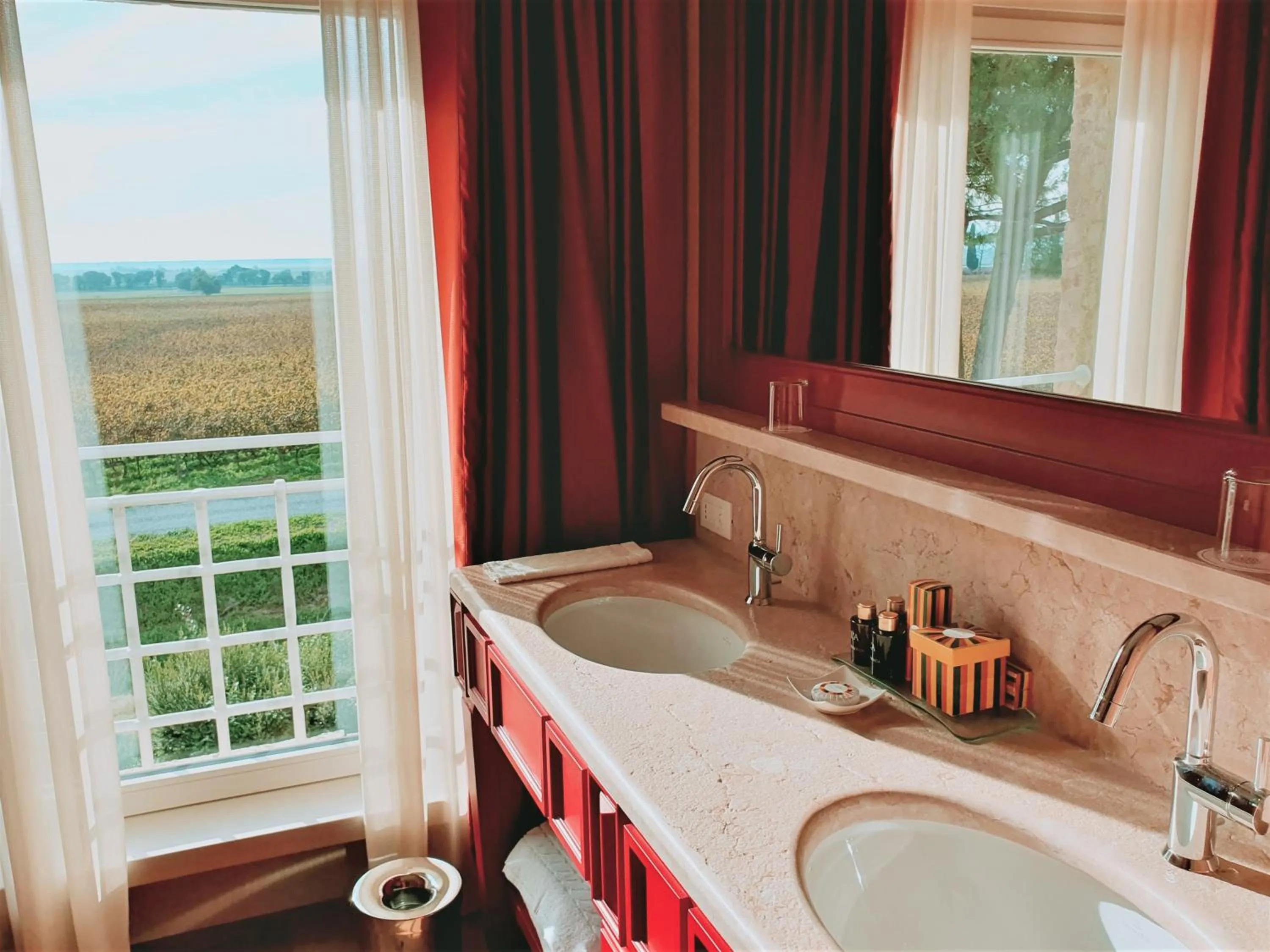 Bathroom in L'Andana Tenuta La Badiola