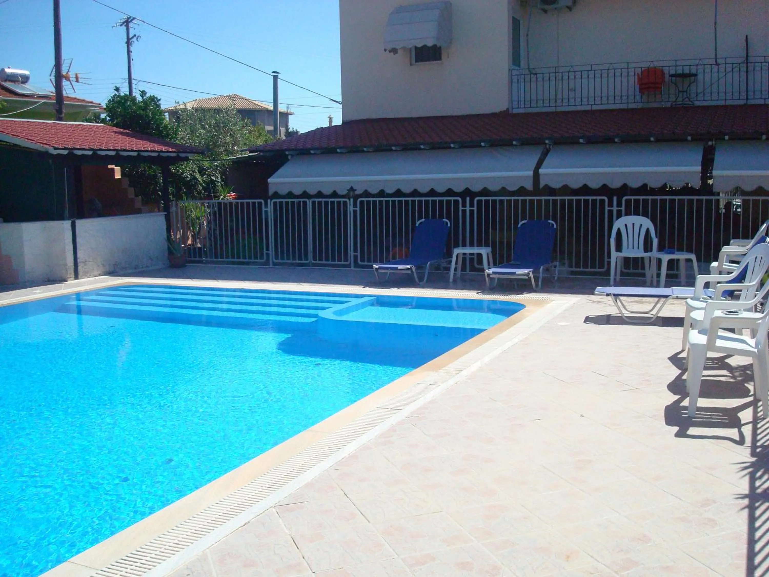 Day in Polyxenis Rooms