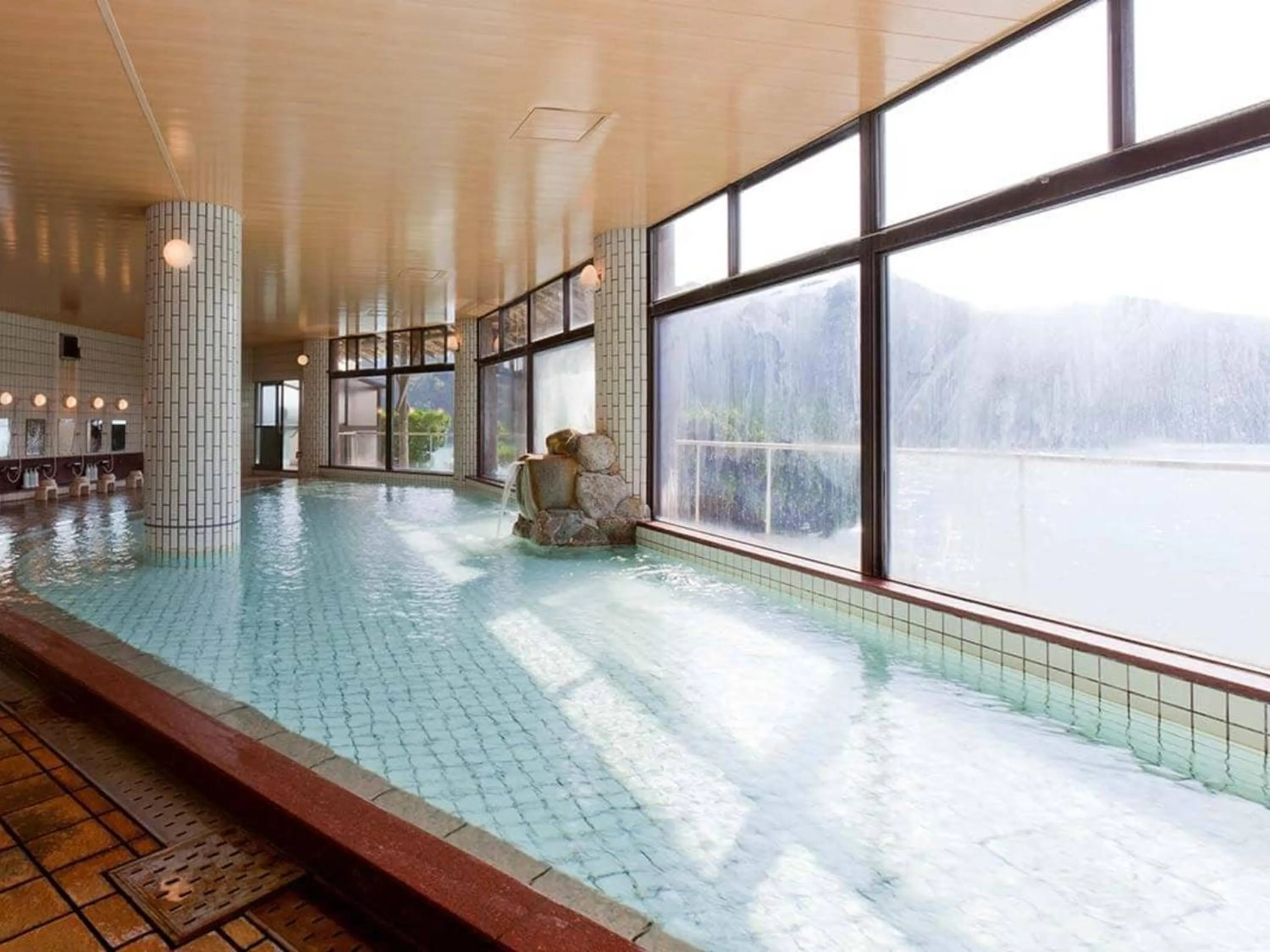 Hot Spring Bath in Kumano-bettei Nakanoshima