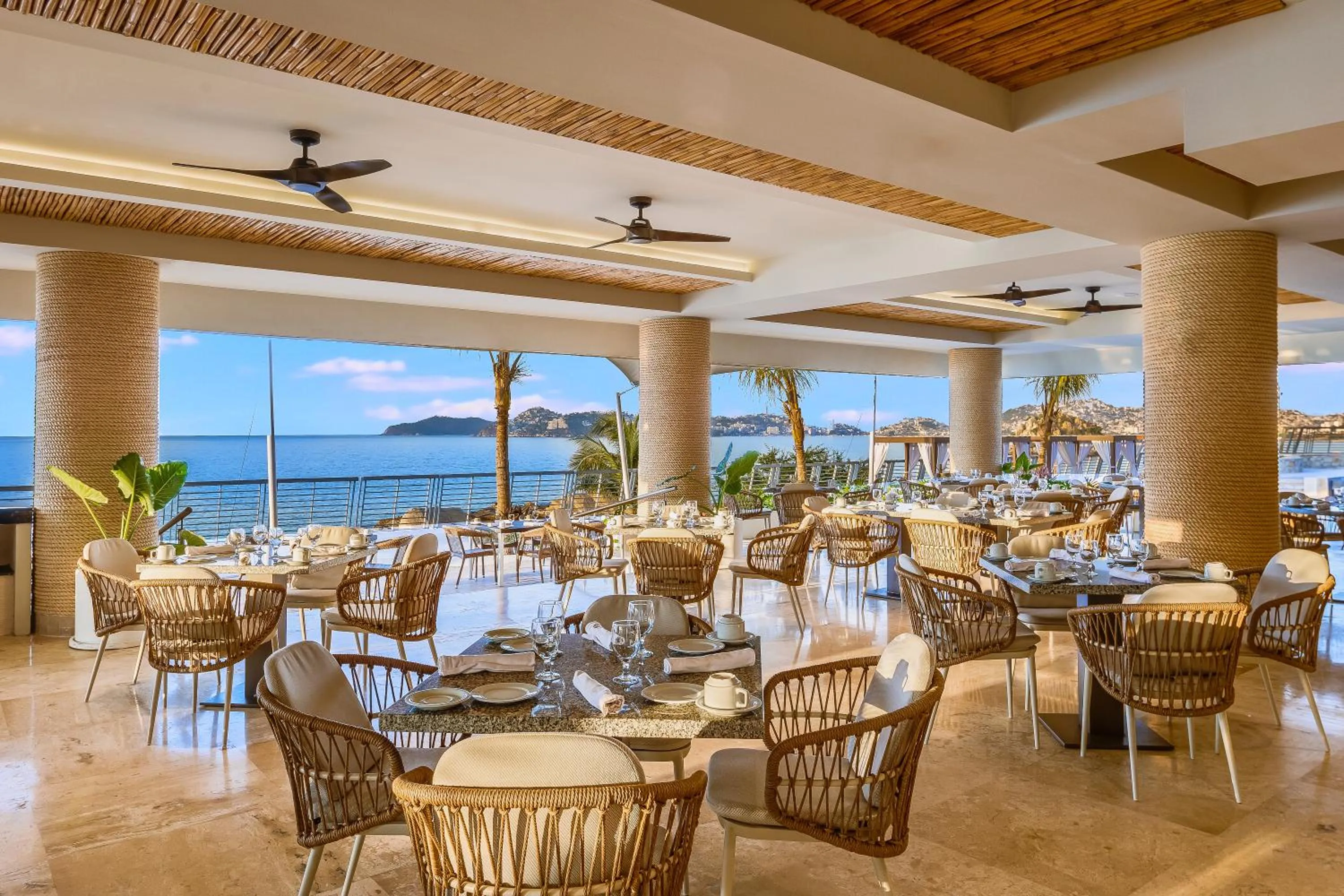 Restaurant/places to eat in Fiesta Americana Acapulco Villas