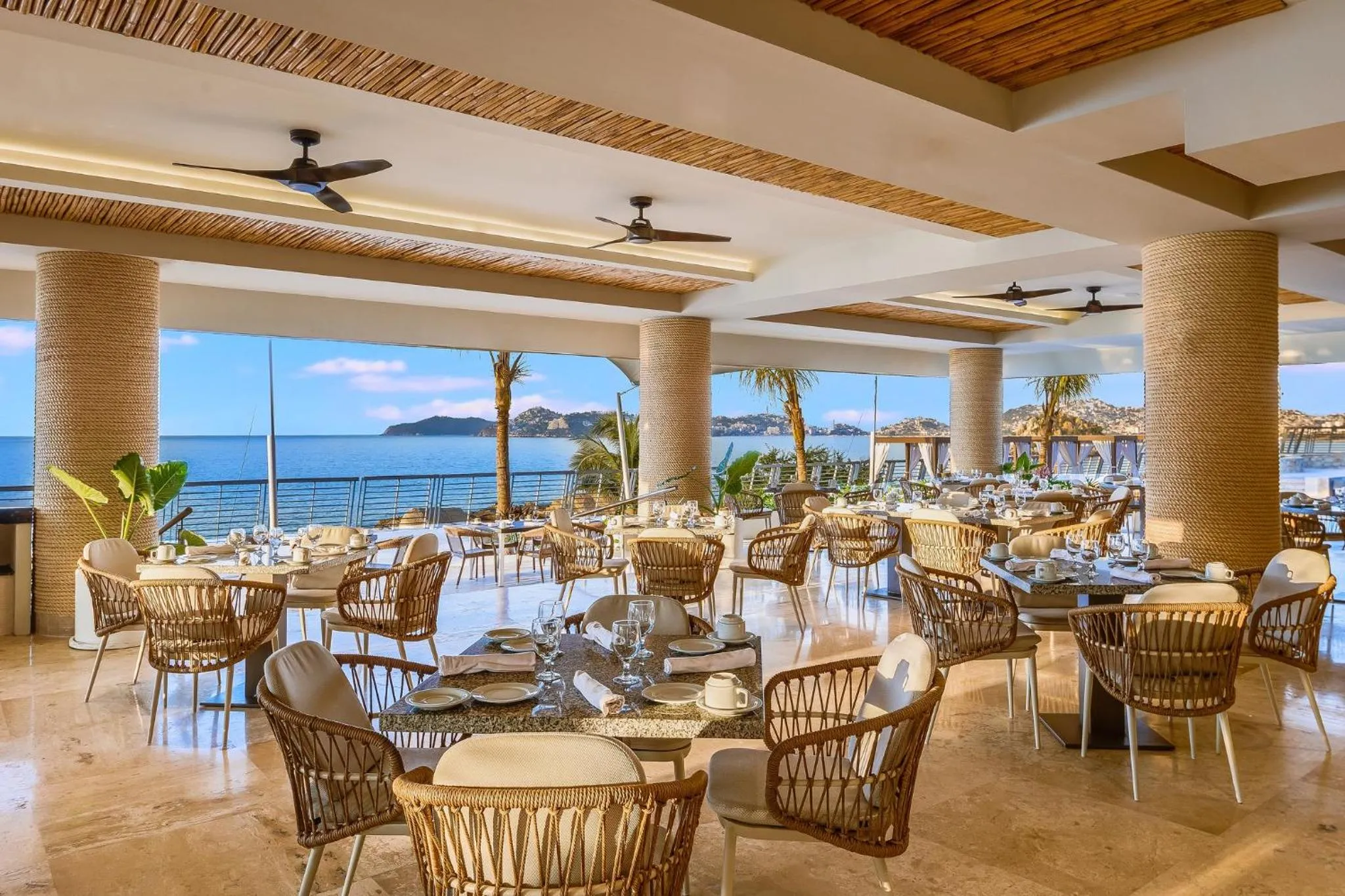 Restaurant/places to eat in Fiesta Americana Acapulco Villas