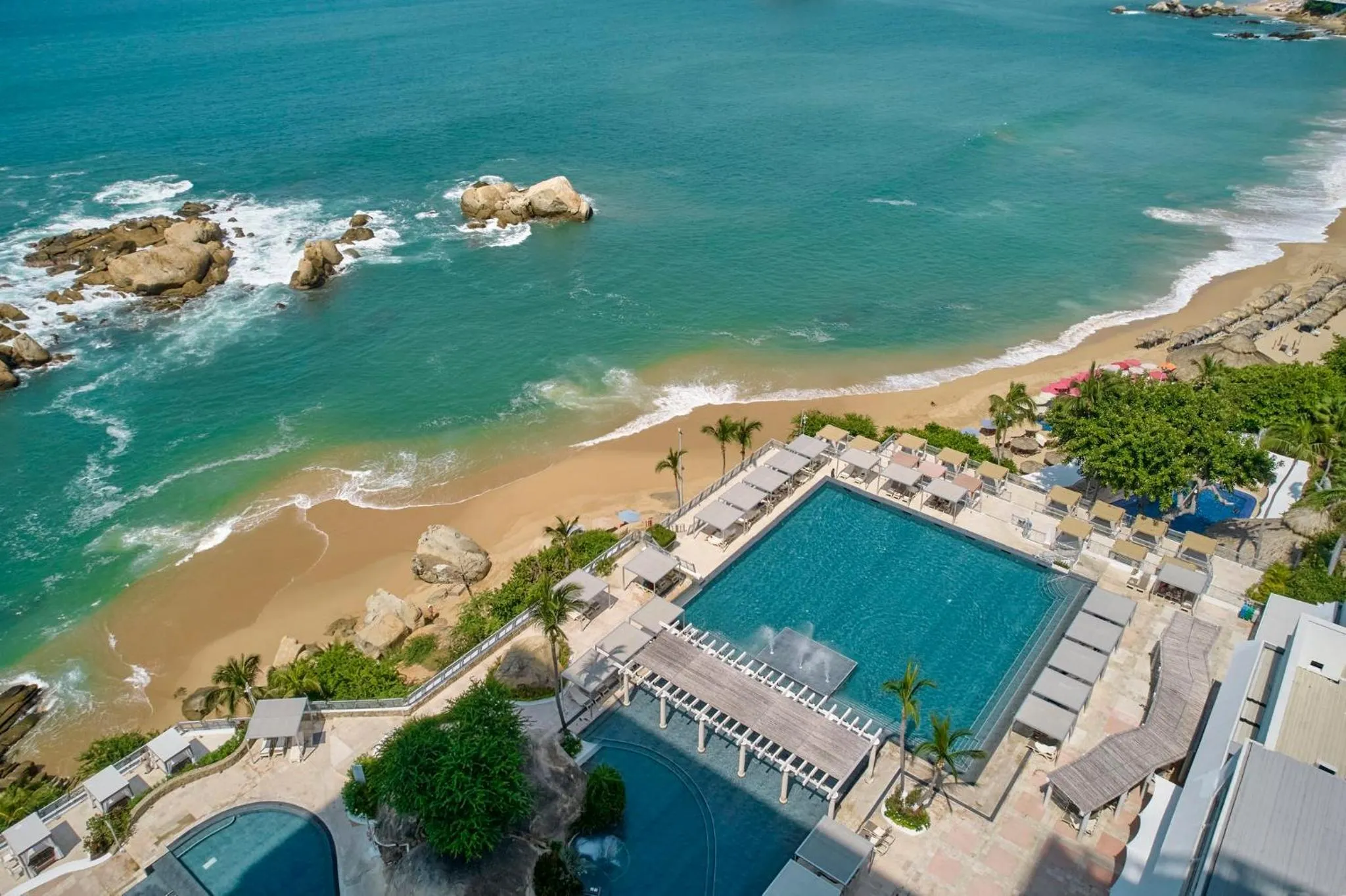 Swimming pool in Fiesta Americana Acapulco Villas