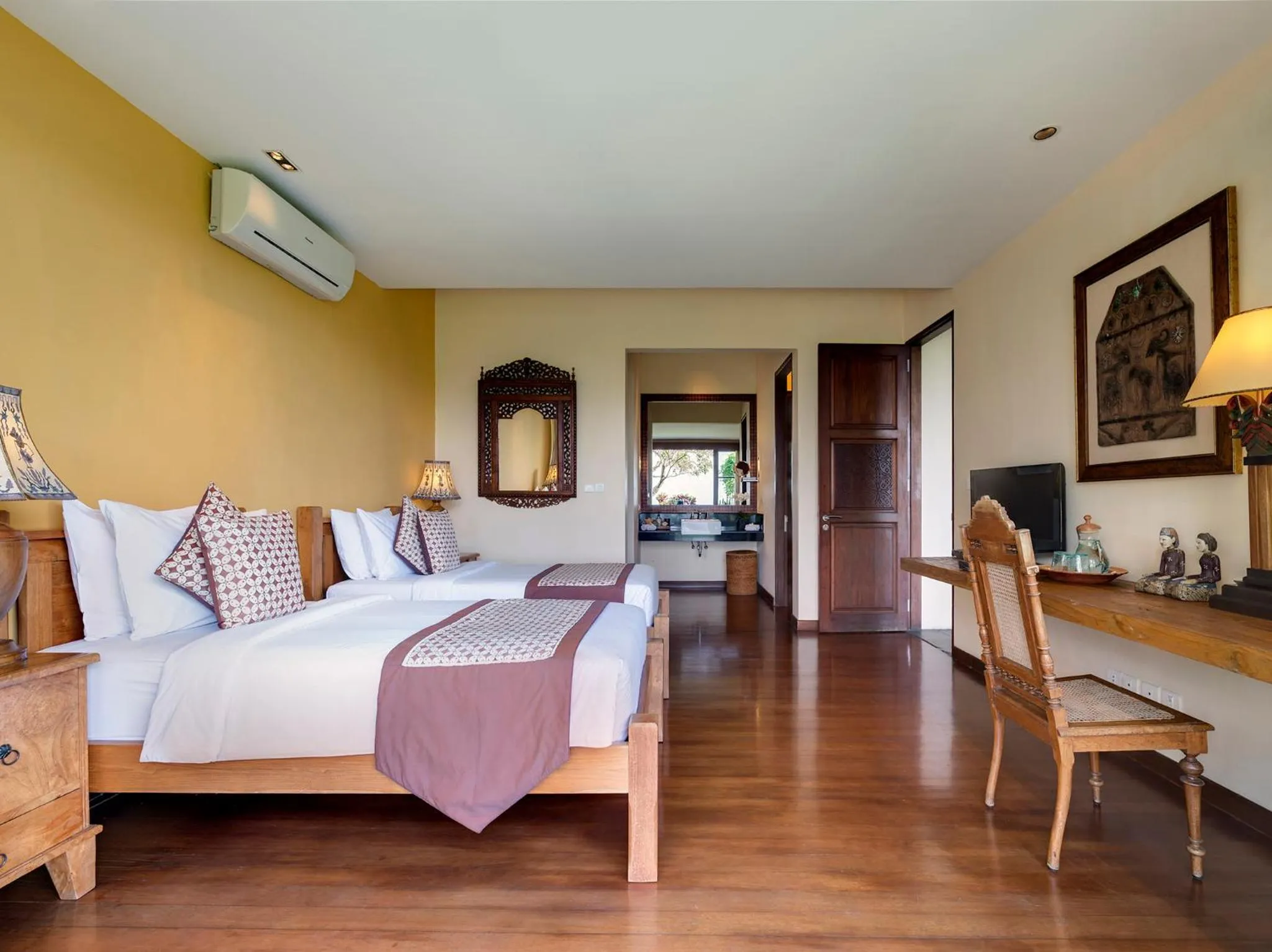 Bed in The Longhouse, Jimbaran - Bali