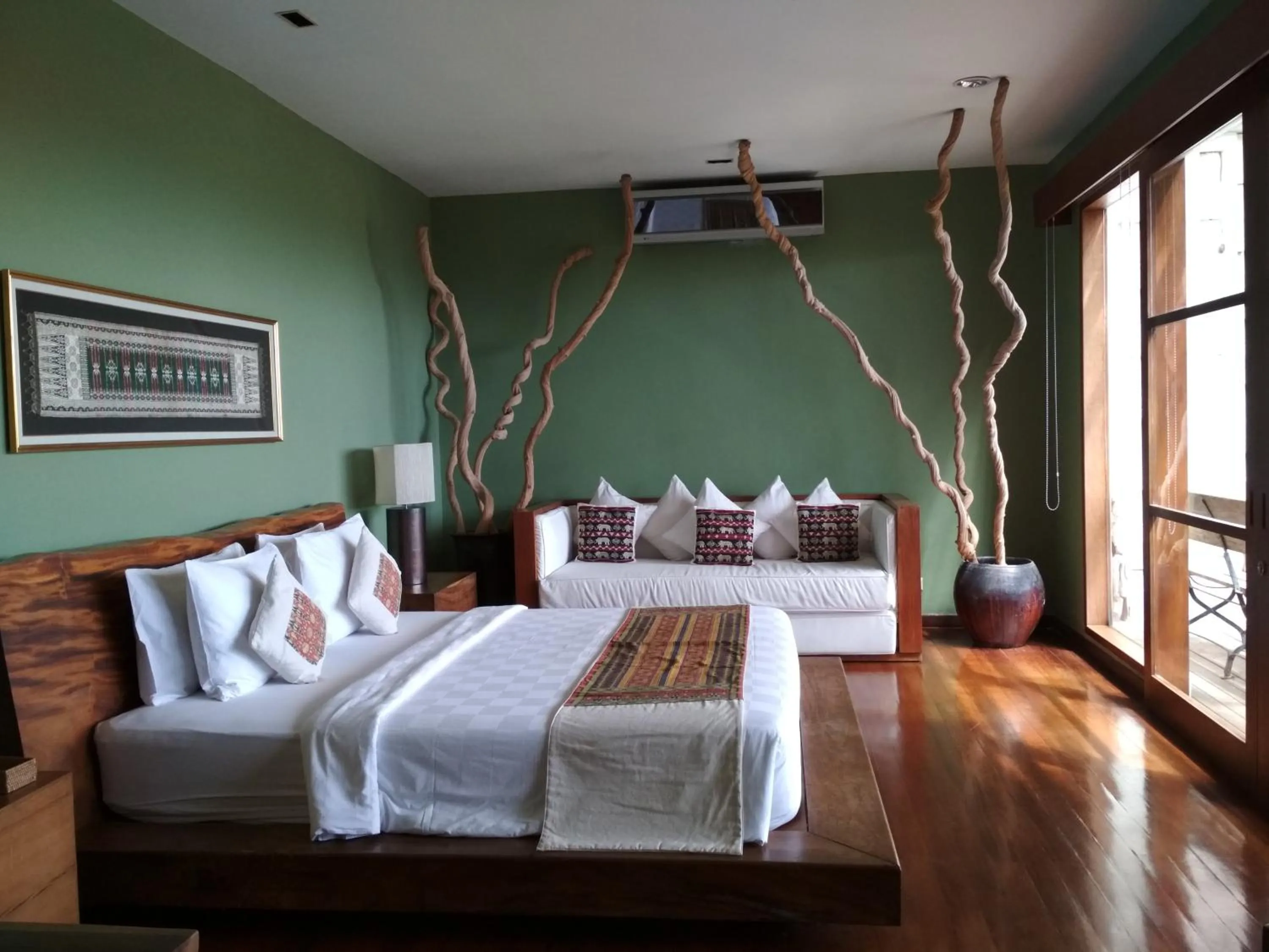 Bed in The Longhouse, Jimbaran - Bali