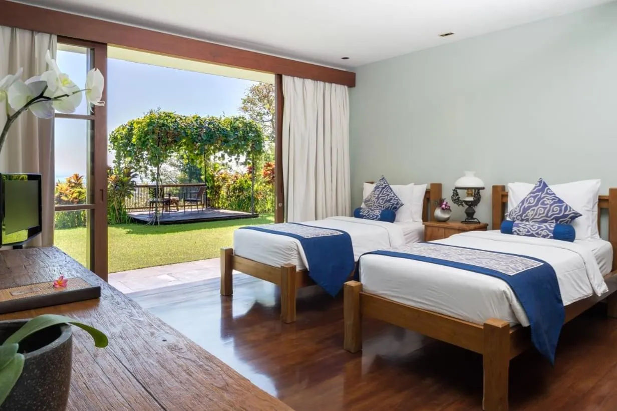 Bedroom, Bed in The Longhouse, Jimbaran - Bali